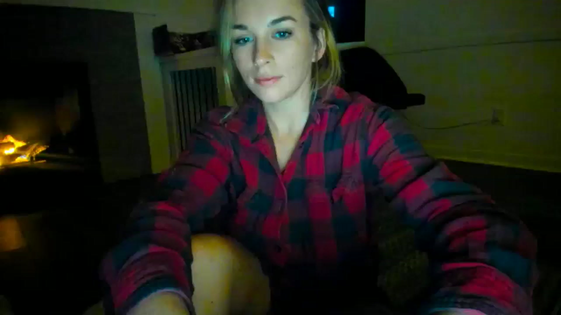 Gallery image thumbnail from adrey_'s myfreecams stream on, 12/14/2023, 05:57 image 12 of 20
