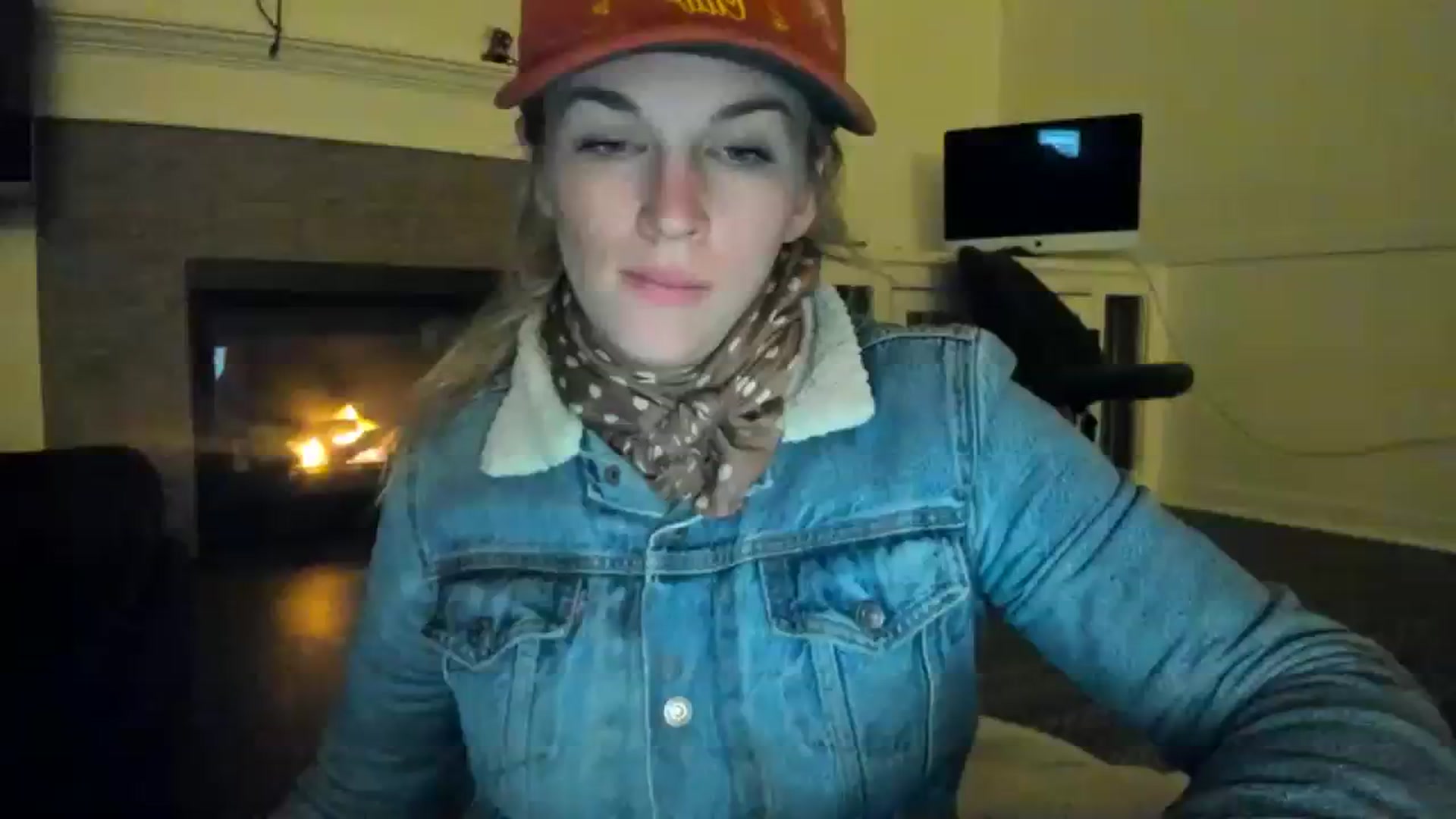 Gallery image thumbnail from adrey_'s myfreecams stream on, 12/17/2023, 03:13 image 11 of 20