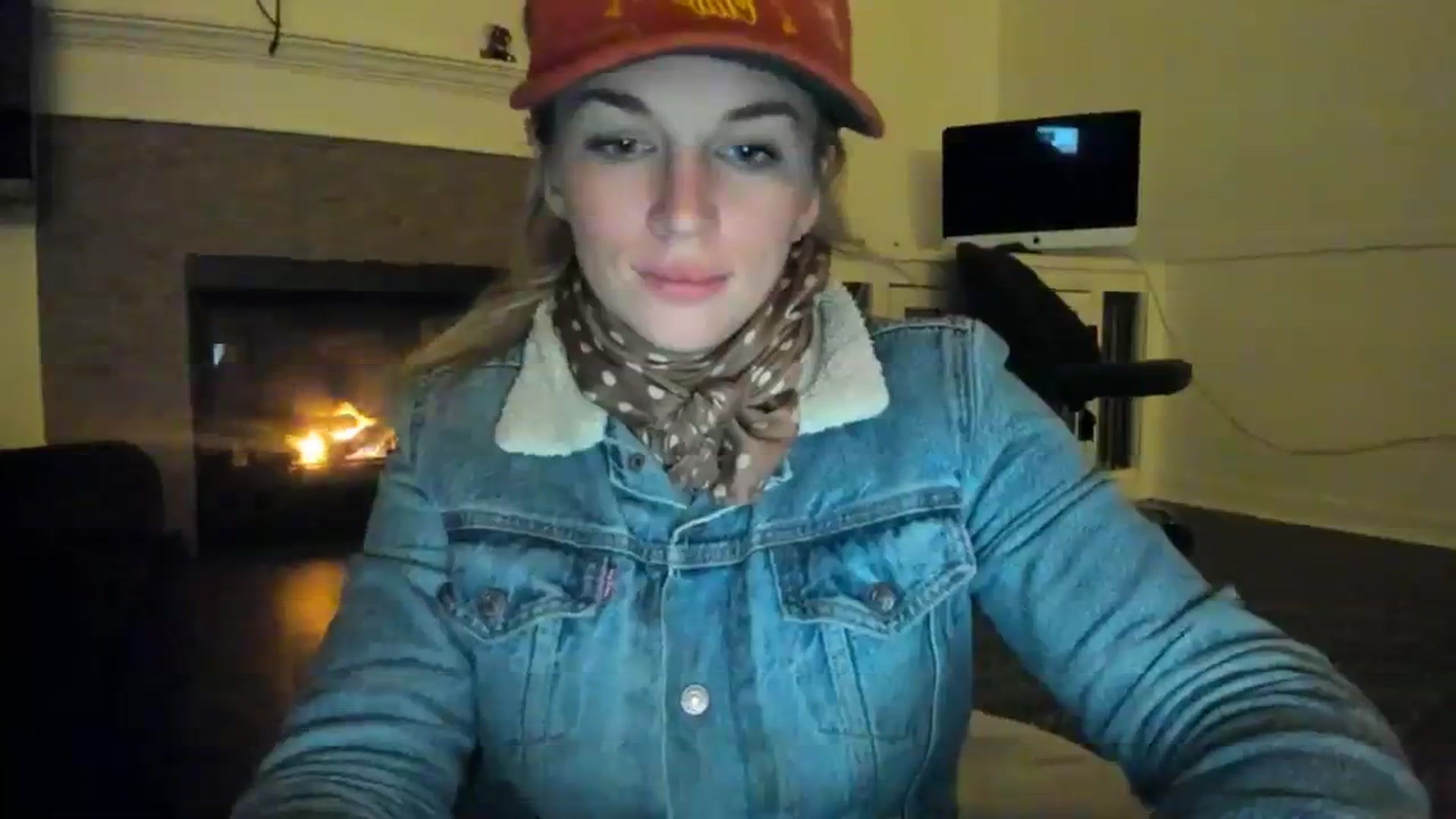 Gallery image thumbnail from adrey_'s myfreecams stream on, 12/17/2023, 03:13 image 13 of 20