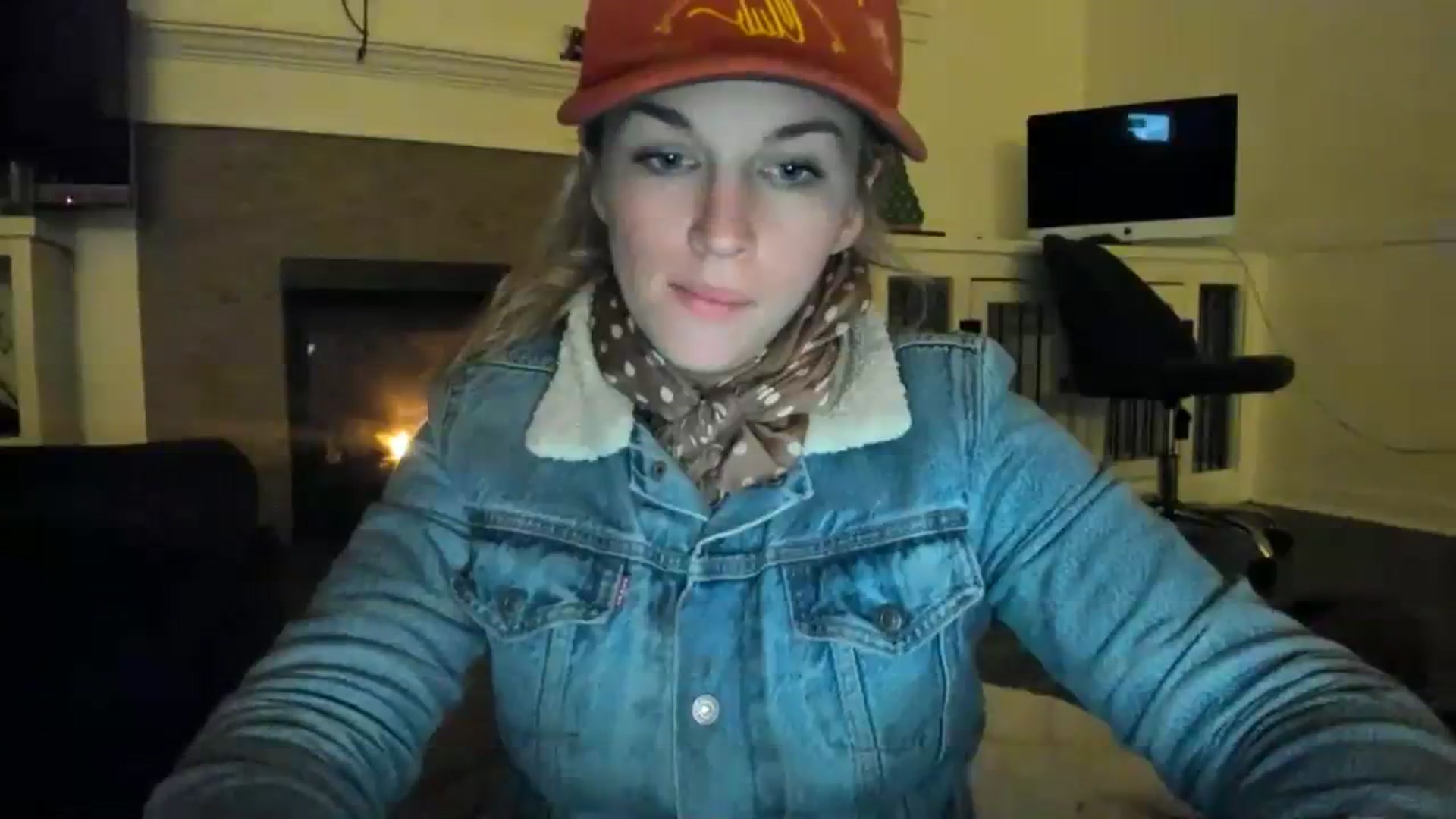 Gallery image thumbnail from adrey_'s myfreecams stream on, 12/17/2023, 03:13 image 4 of 20