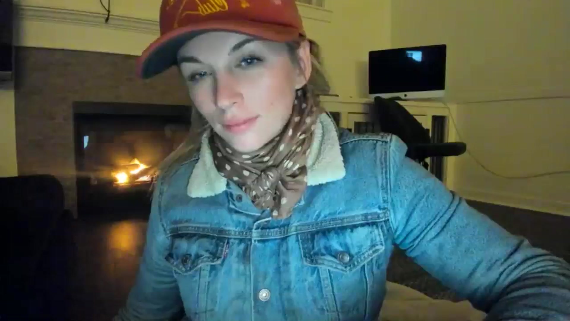 Gallery image thumbnail from adrey_'s myfreecams stream on, 12/17/2023, 03:13 image 16 of 20