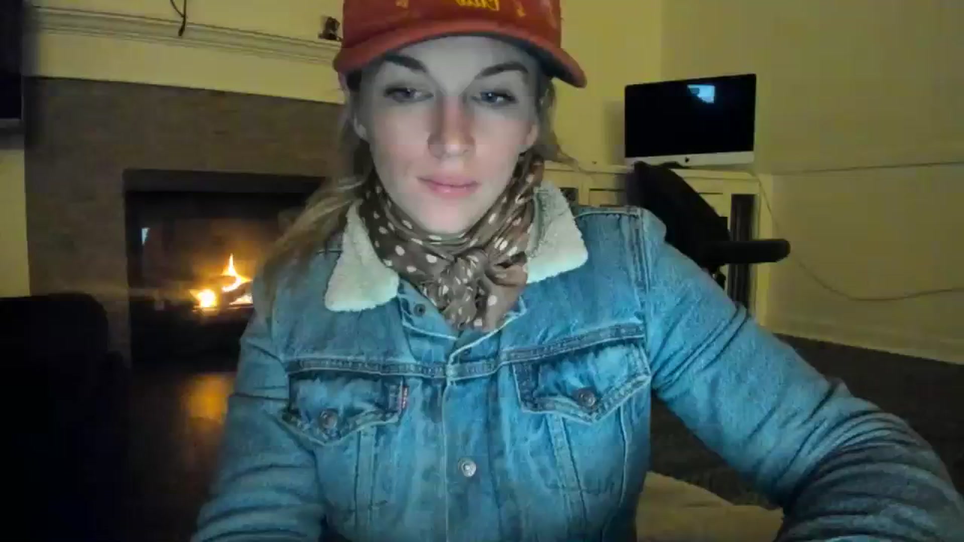 Gallery image thumbnail from adrey_'s myfreecams stream on, 12/17/2023, 03:13 image 9 of 20