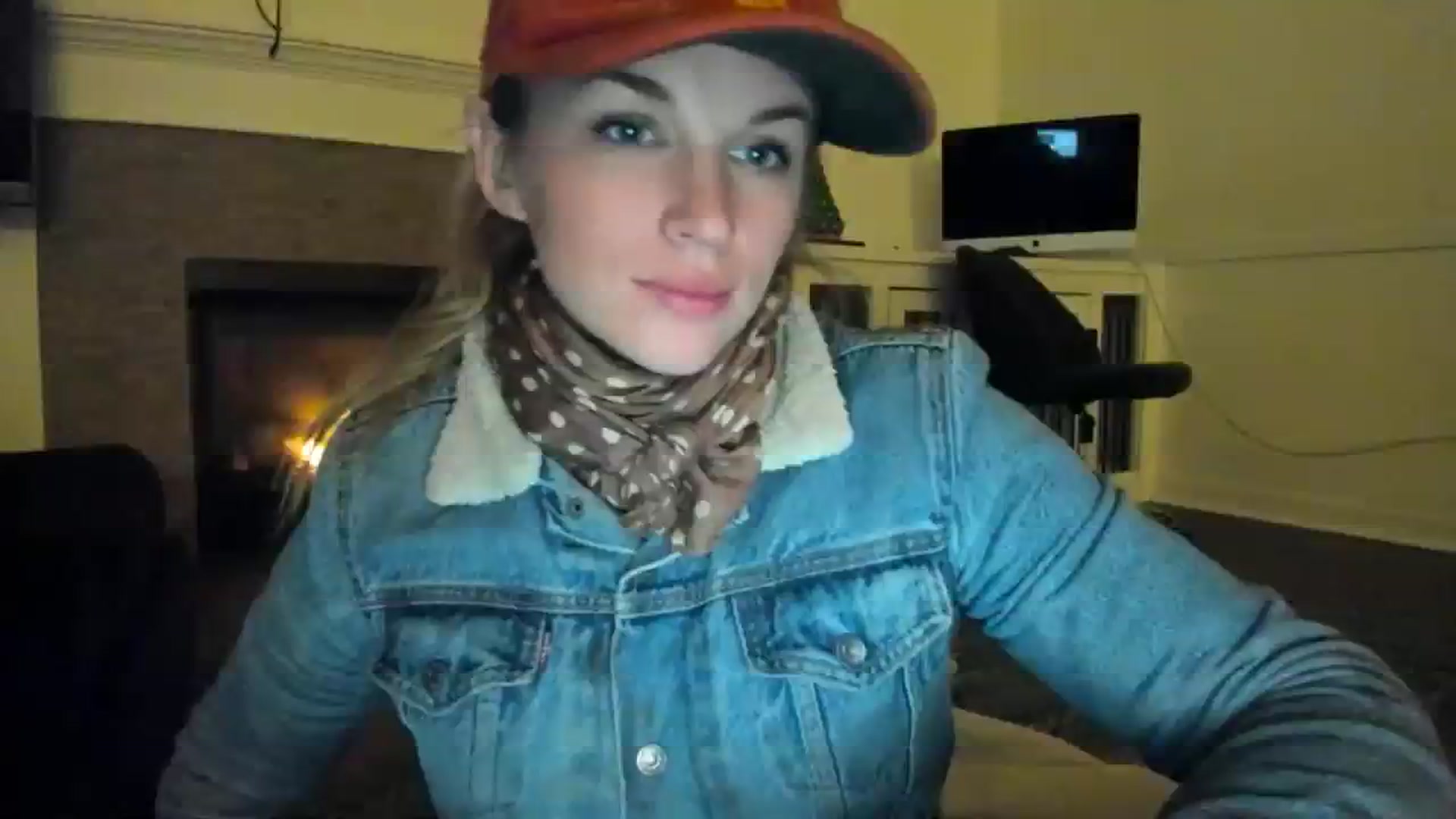Gallery image thumbnail from adrey_'s myfreecams stream on, 12/17/2023, 03:13 image 14 of 20