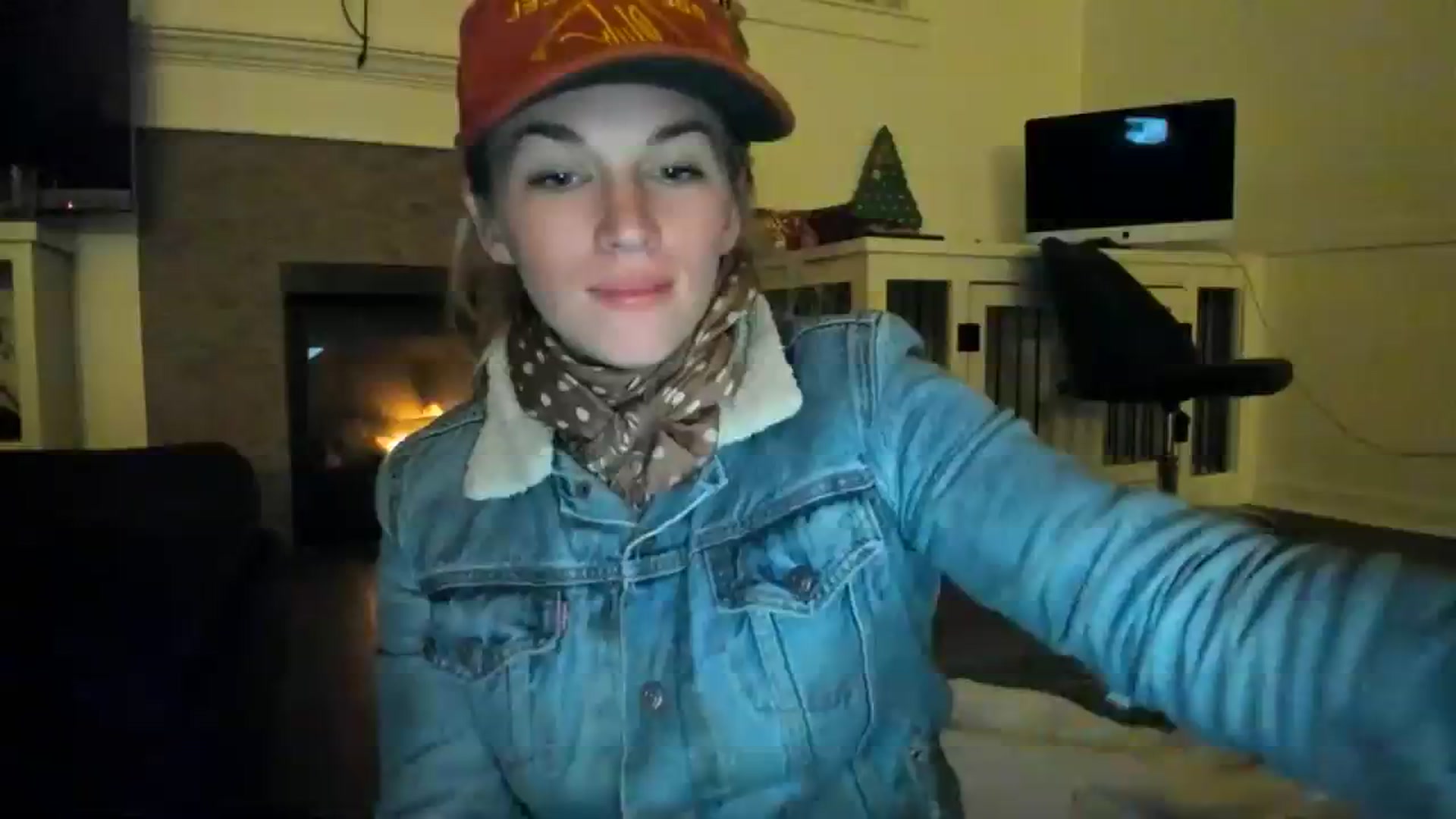 Gallery image thumbnail from adrey_'s myfreecams stream on, 12/17/2023, 03:13 image 6 of 20