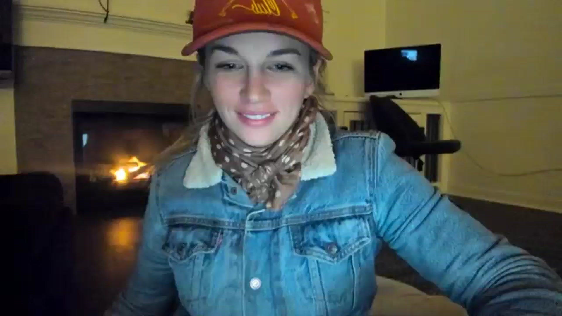 Gallery image thumbnail from adrey_'s myfreecams stream on, 12/17/2023, 03:13 image 18 of 20