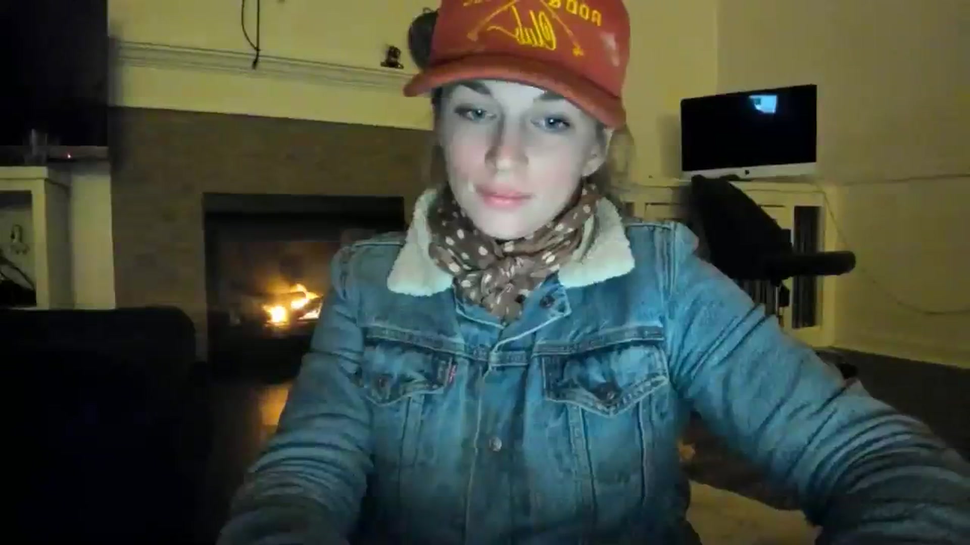 Gallery image thumbnail from adrey_'s myfreecams stream on, 12/17/2023, 04:09 image 8 of 20