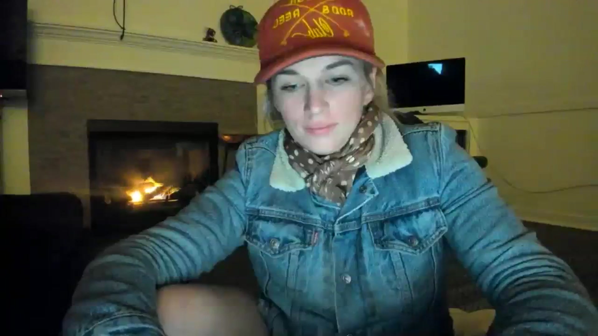 Gallery image thumbnail from adrey_'s myfreecams stream on, 12/17/2023, 04:09 image 13 of 20