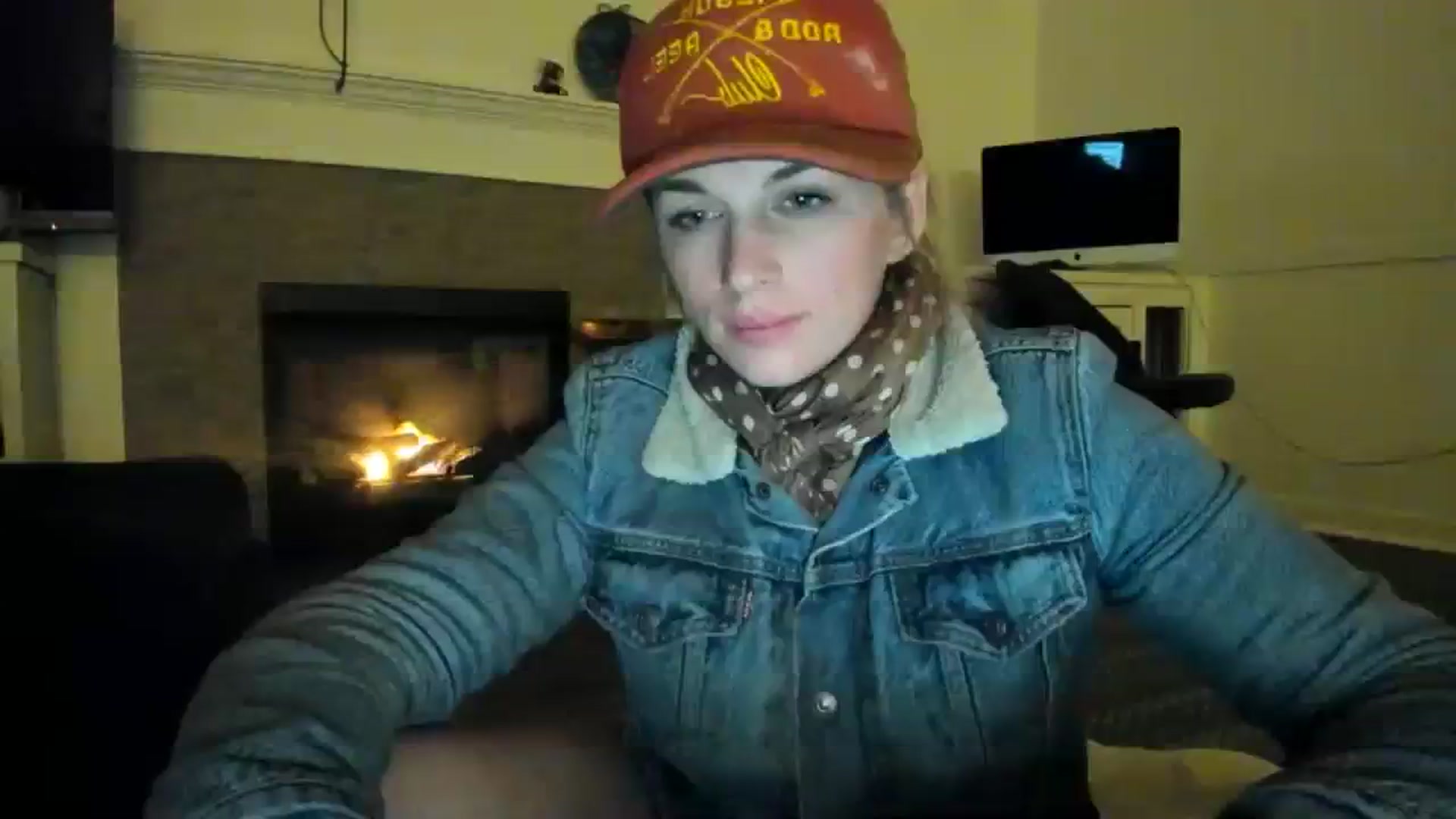 Gallery image thumbnail from adrey_'s myfreecams stream on, 12/17/2023, 04:31 image 7 of 20