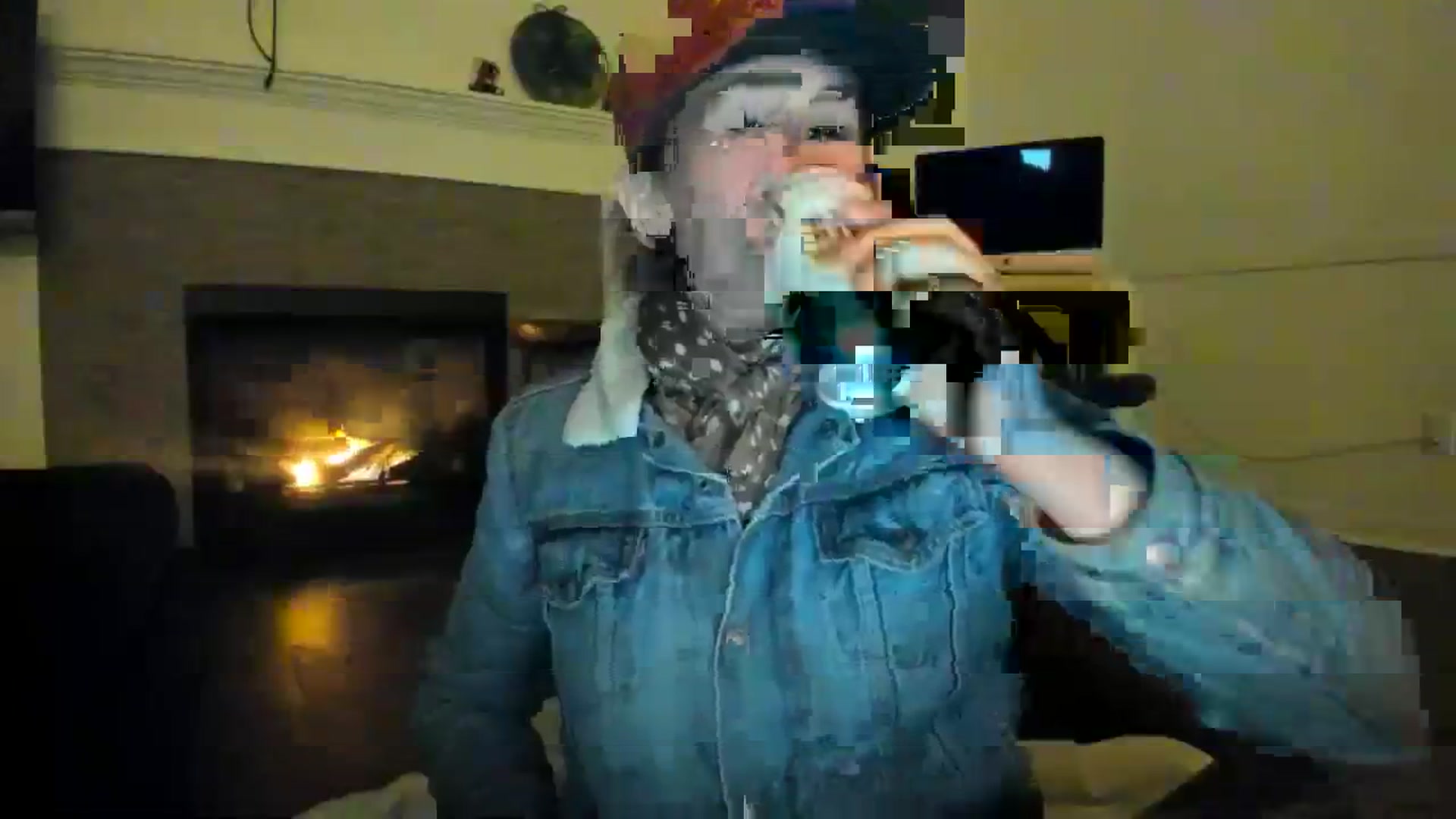 Gallery image thumbnail from adrey_'s myfreecams stream on, 12/17/2023, 04:31 image 17 of 20