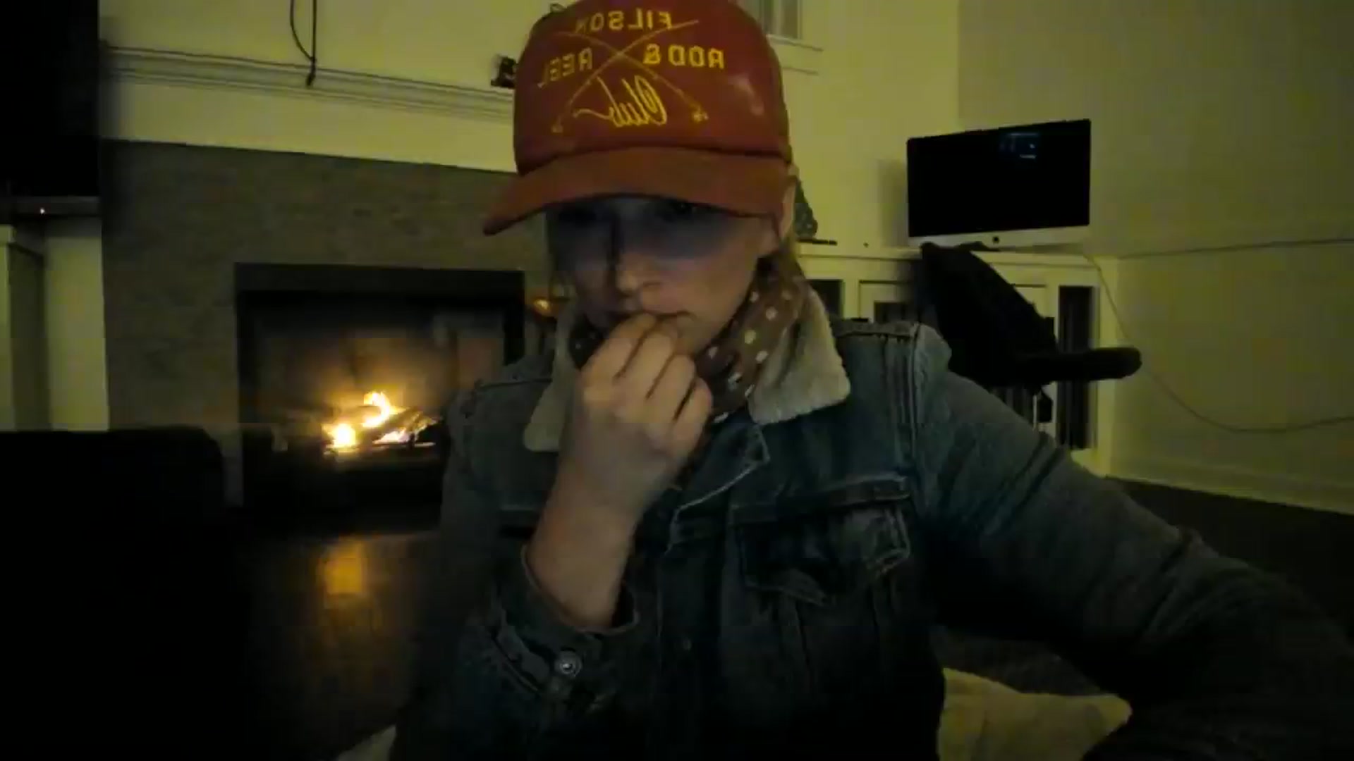Gallery image thumbnail from adrey_'s myfreecams stream on, 12/17/2023, 04:31 image 2 of 20