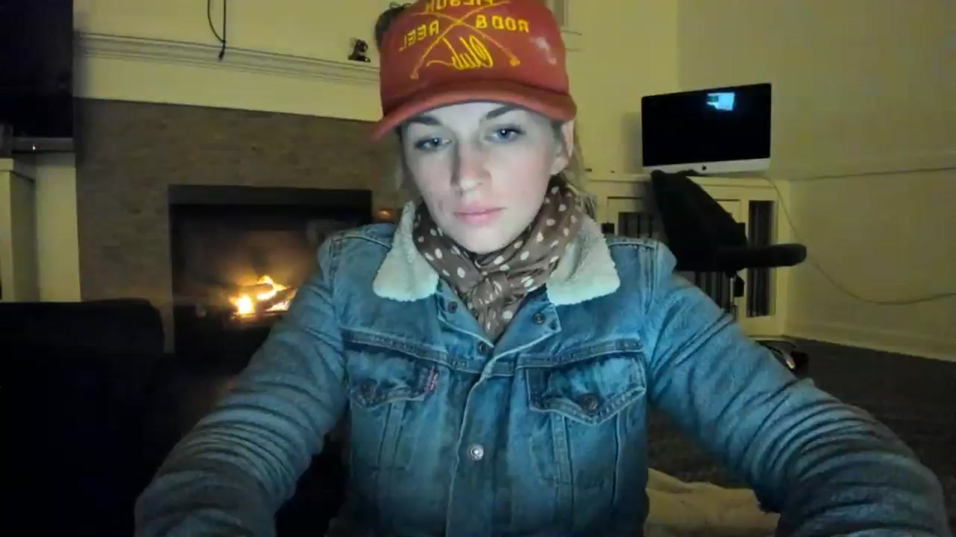 Gallery image thumbnail from adrey_'s myfreecams stream on, 12/17/2023, 04:31 image 12 of 20