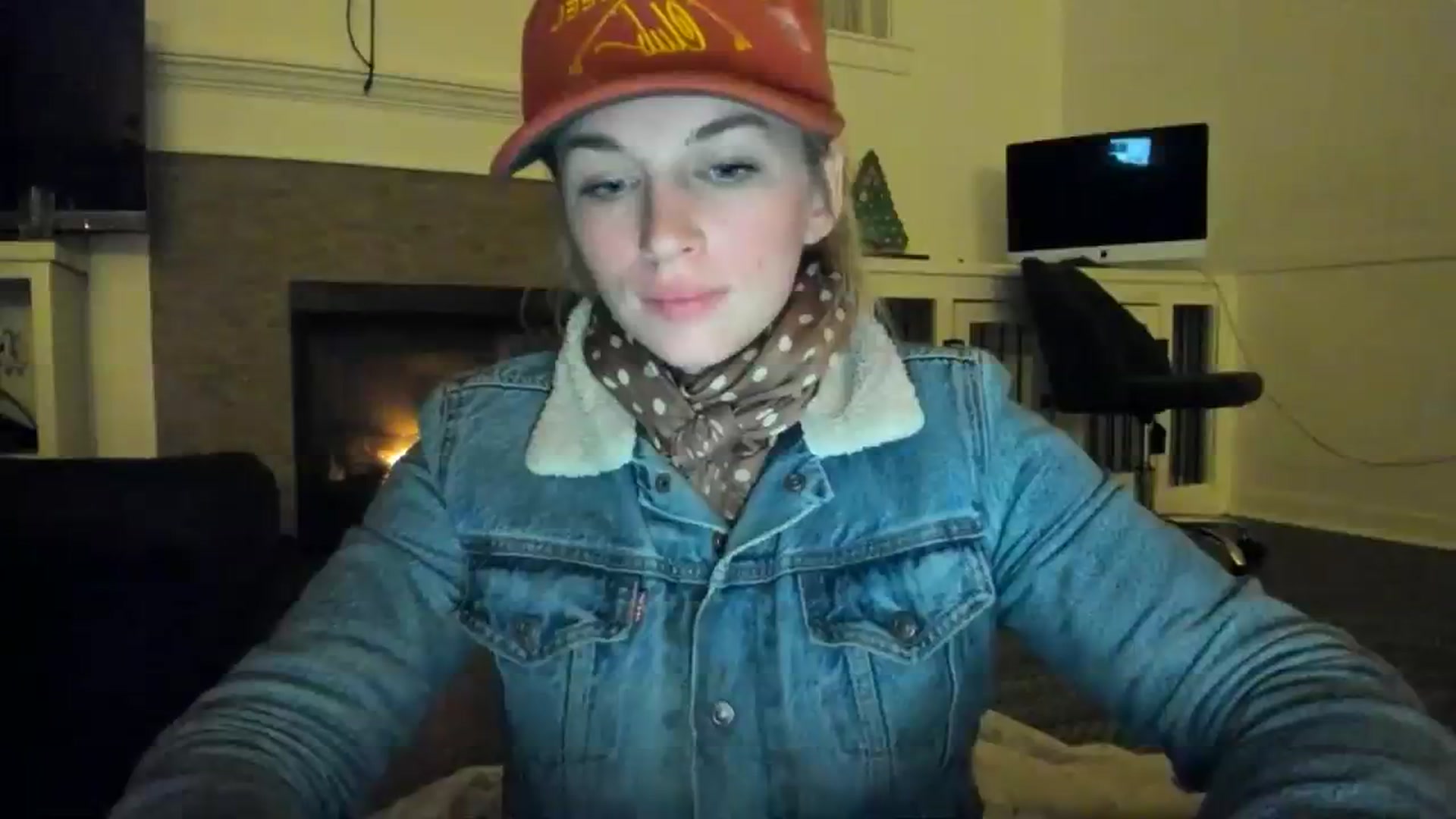Gallery image thumbnail from adrey_'s myfreecams stream on, 12/17/2023, 04:31 image 9 of 20