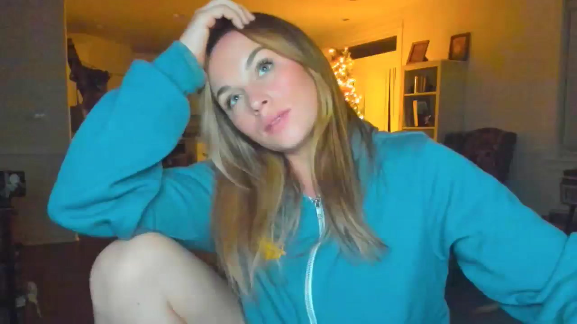 Gallery image thumbnail from adrey_'s myfreecams stream on, 12/24/2023, 04:33 image 13 of 20