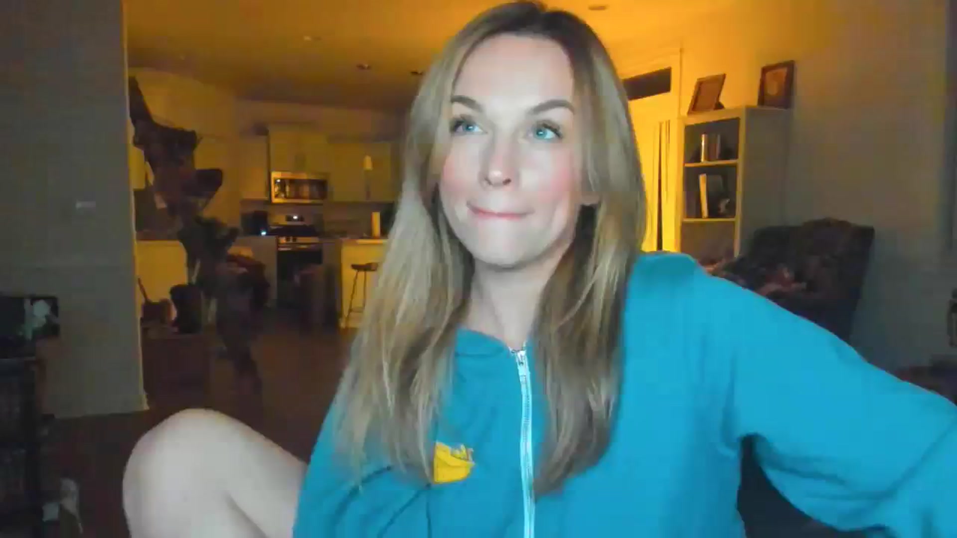 Gallery image thumbnail from adrey_'s myfreecams stream on, 12/24/2023, 04:33 image 5 of 20