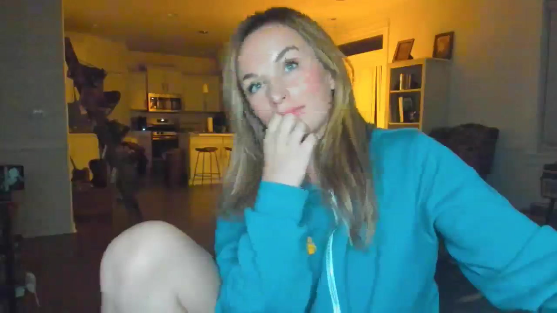 Gallery image thumbnail from adrey_'s myfreecams stream on, 12/24/2023, 04:33 image 19 of 20