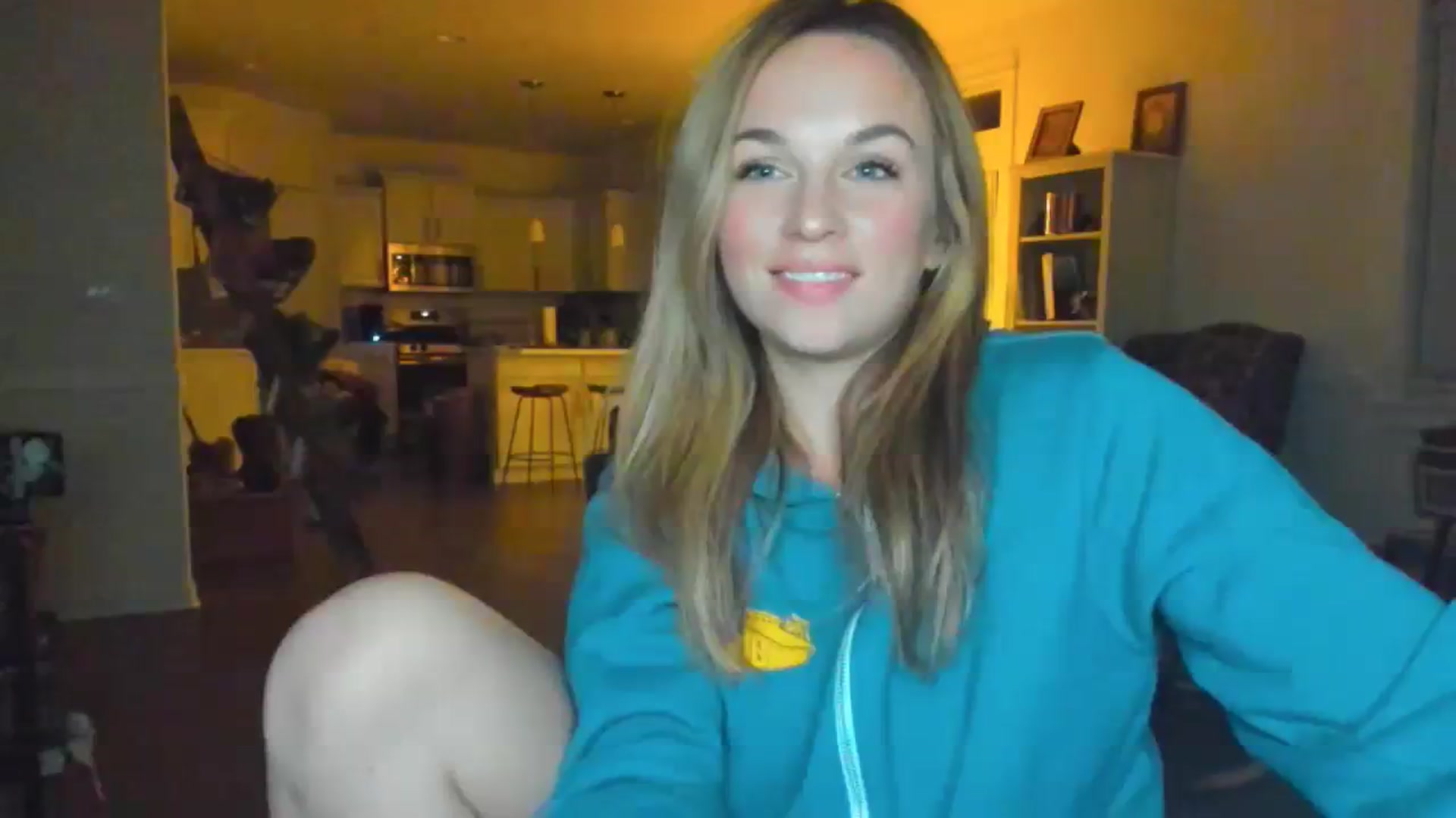 Gallery image thumbnail from adrey_'s myfreecams stream on, 12/24/2023, 04:33 image 18 of 20