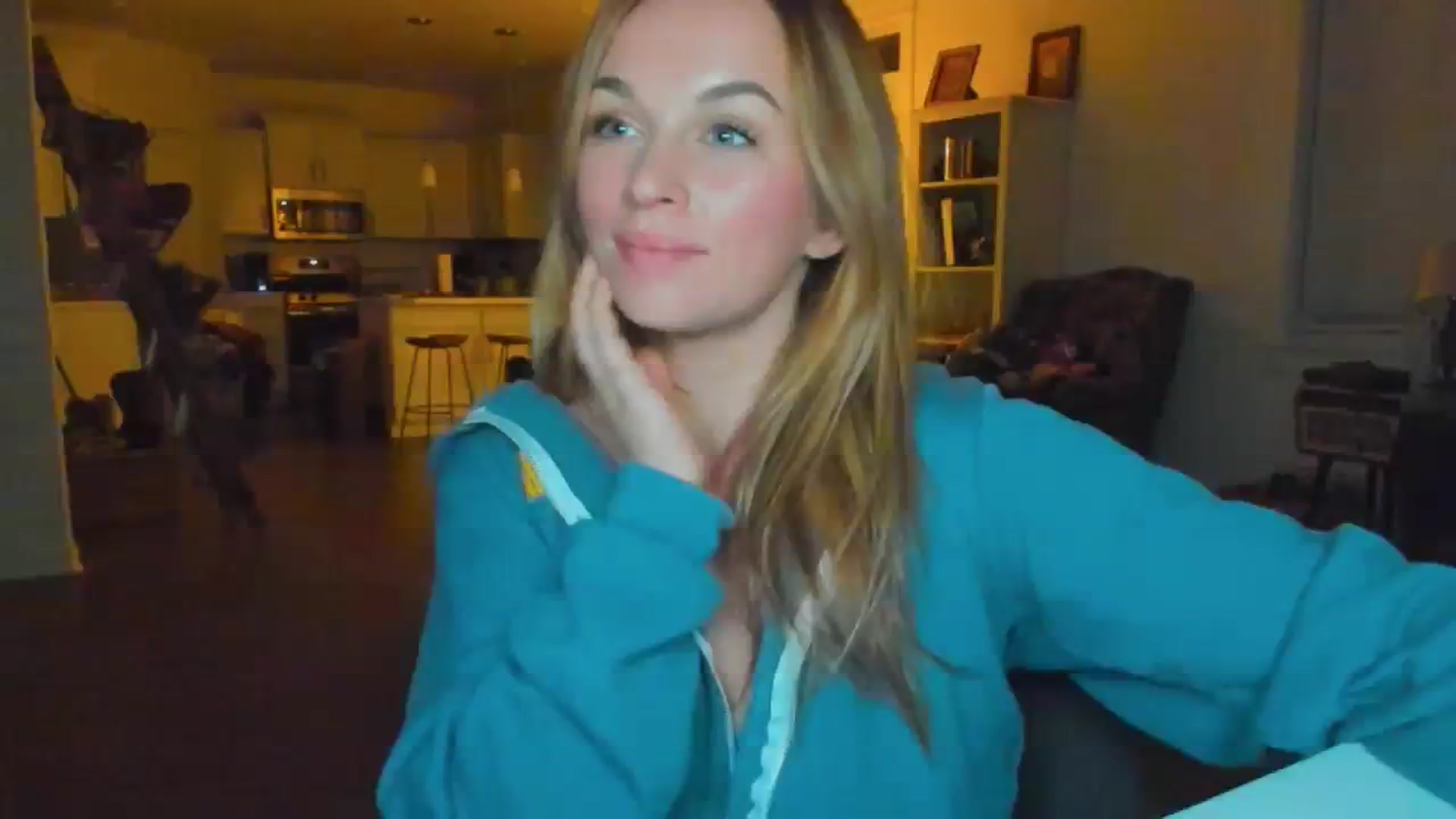 Gallery image thumbnail from adrey_'s myfreecams stream on, 12/24/2023, 05:00 image 20 of 20