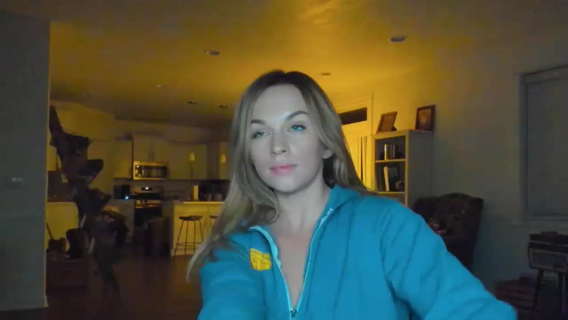 Gallery image thumbnail from adrey_'s myfreecams stream on, 12/24/2023, 05:00 image 3 of 20