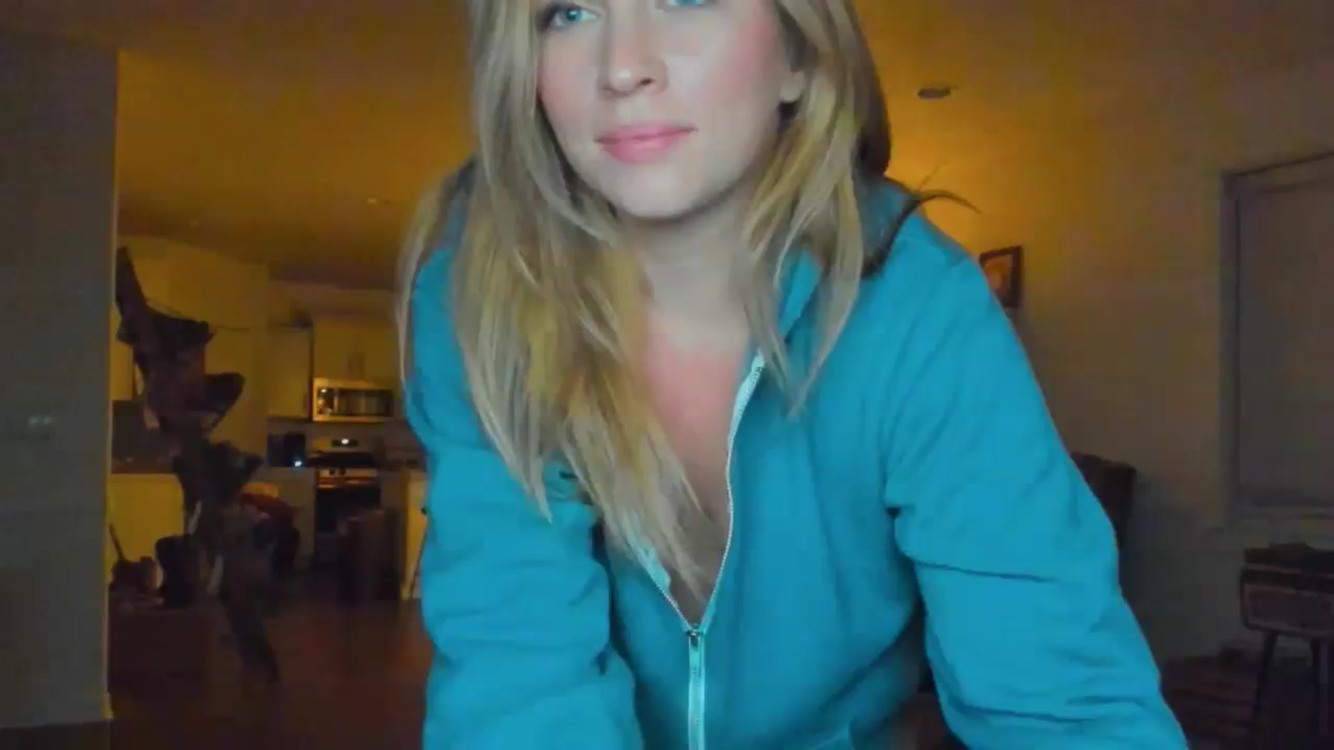 Gallery image thumbnail from adrey_'s myfreecams stream on, 12/24/2023, 05:00 image 1 of 20
