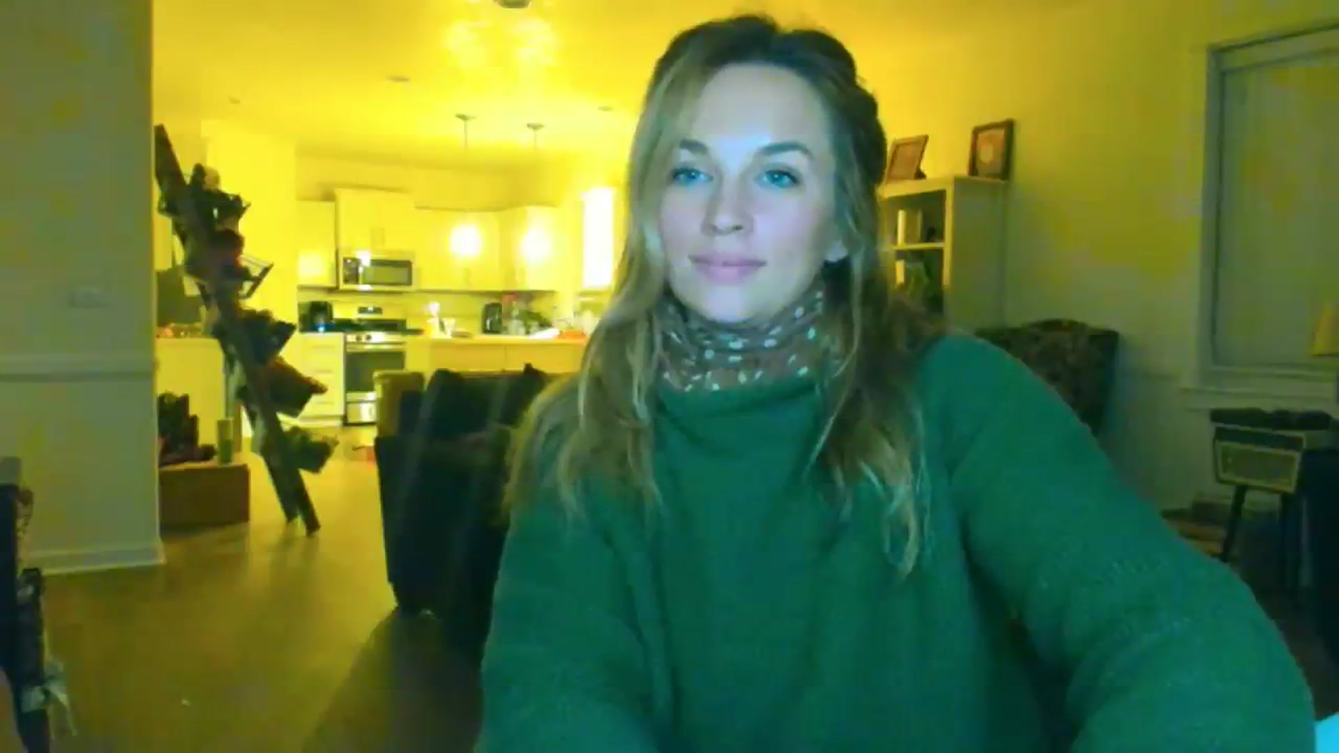 Gallery image thumbnail from adrey_'s myfreecams stream on, 12/26/2023, 04:25 image 16 of 20