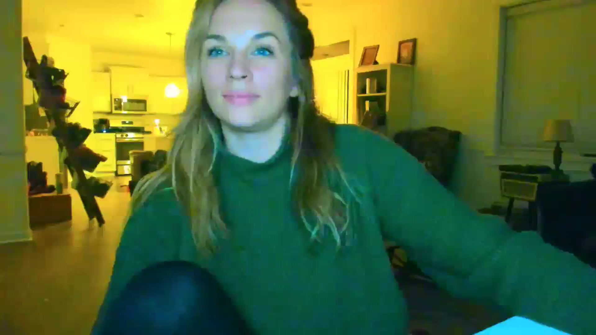 Gallery image thumbnail from adrey_'s myfreecams stream on, 12/26/2023, 05:49 image 10 of 20