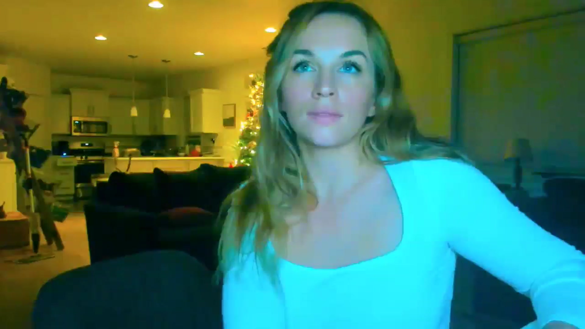 Gallery image thumbnail from adrey_'s myfreecams stream on, 12/28/2023, 04:19 image 15 of 20