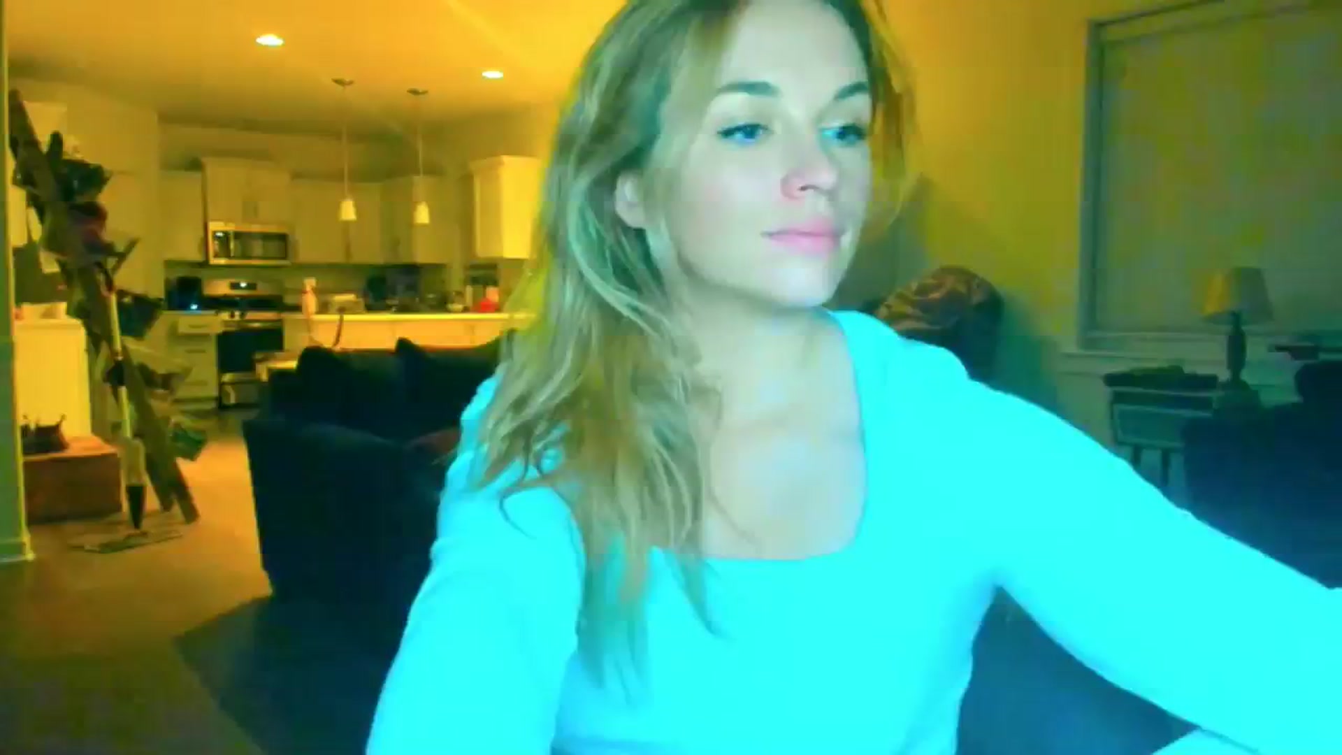 Gallery image thumbnail from adrey_'s myfreecams stream on, 12/28/2023, 04:57 image 14 of 20