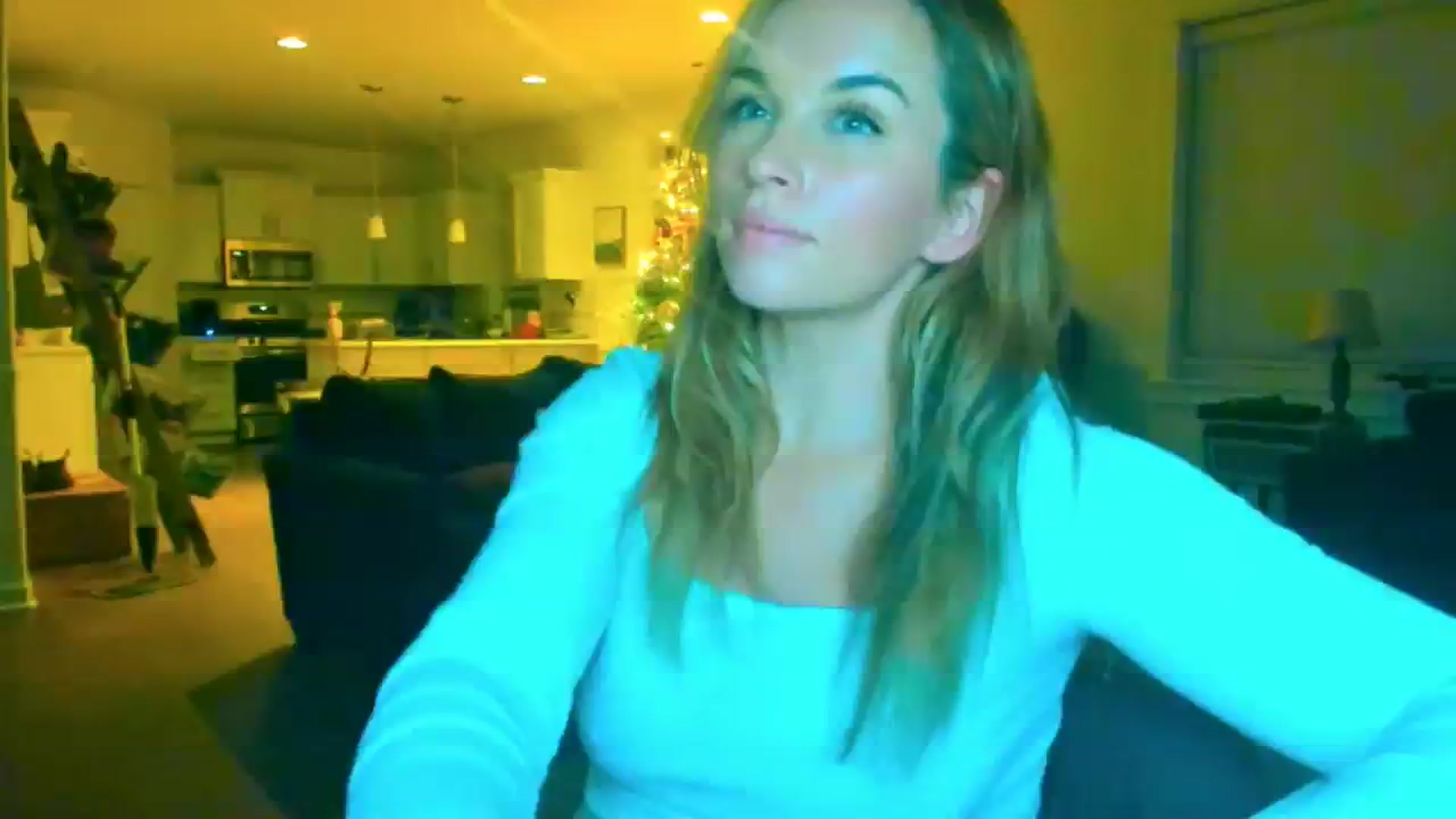 Gallery image thumbnail from adrey_'s myfreecams stream on, 12/28/2023, 04:57 image 11 of 20