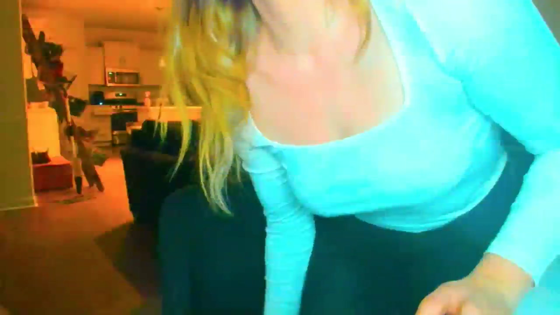 Gallery image thumbnail from adrey_'s myfreecams stream on, 12/28/2023, 04:57 image 2 of 20