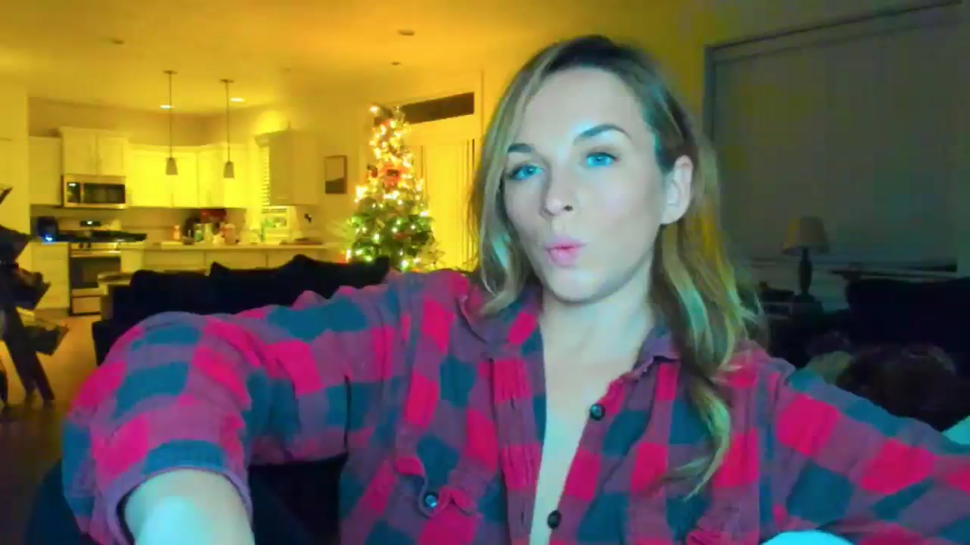 Gallery image thumbnail from adrey_'s myfreecams stream on, 12/29/2023, 04:19 image 7 of 20