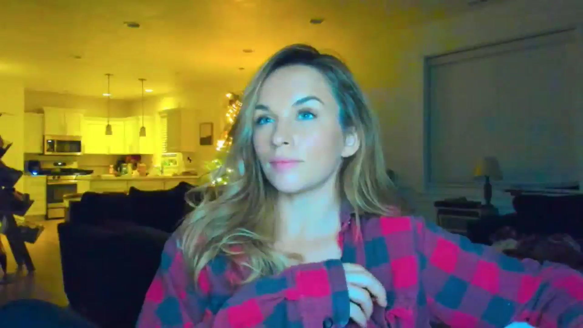 Gallery image thumbnail from adrey_'s myfreecams stream on, 12/29/2023, 04:19 image 16 of 20