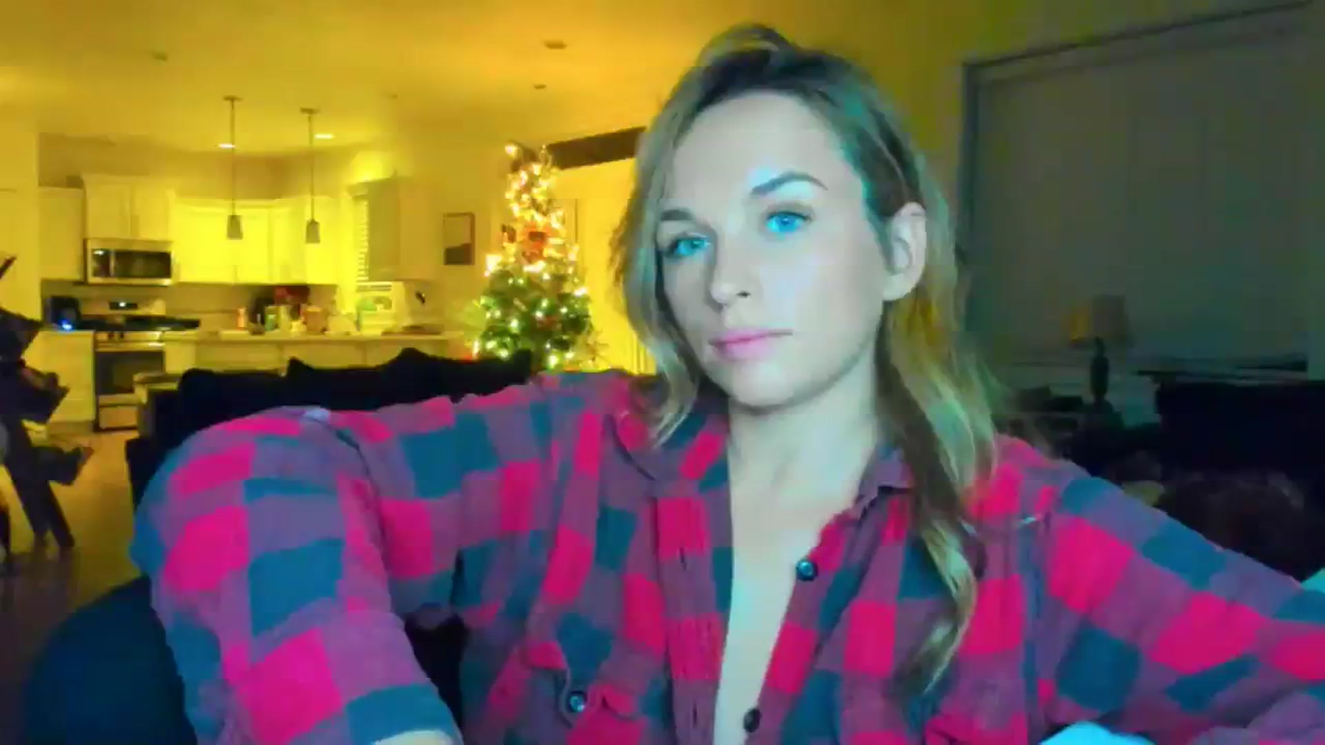 Gallery image thumbnail from adrey_'s myfreecams stream on, 12/29/2023, 04:19 image 4 of 20