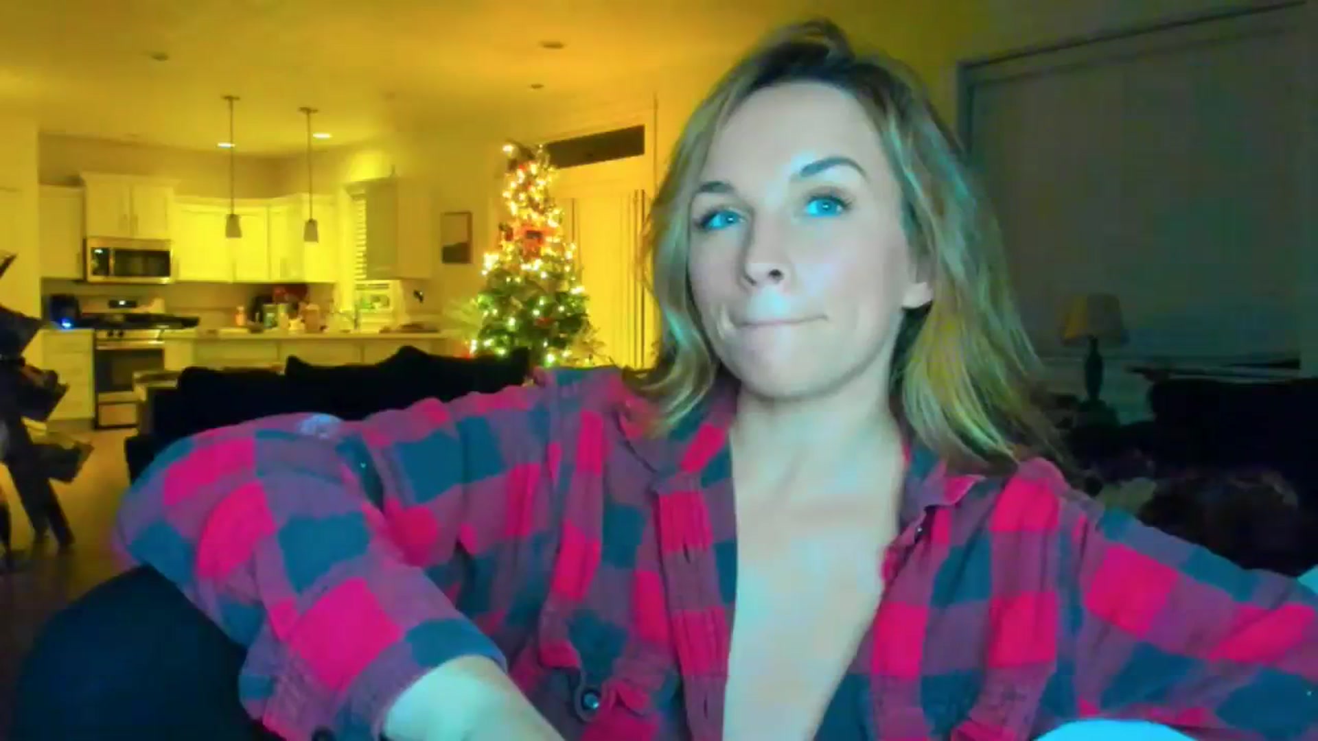Gallery image thumbnail from adrey_'s myfreecams stream on, 12/29/2023, 04:19 image 3 of 20