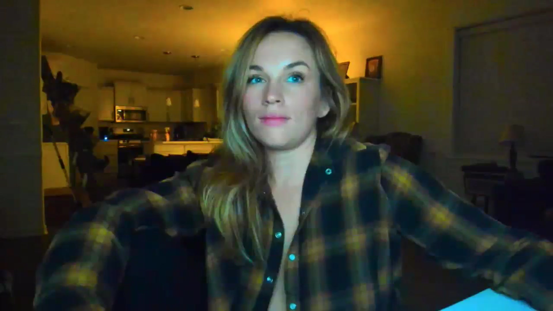 Gallery image thumbnail from adrey_'s myfreecams stream on, 12/30/2023, 05:29 image 16 of 20