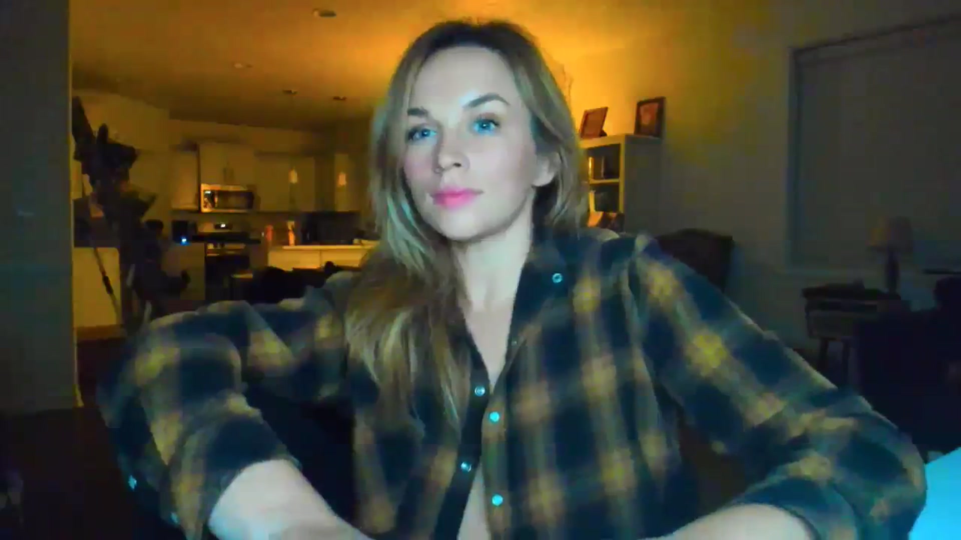 Gallery image thumbnail from adrey_'s myfreecams stream on, 12/30/2023, 05:29 image 10 of 20