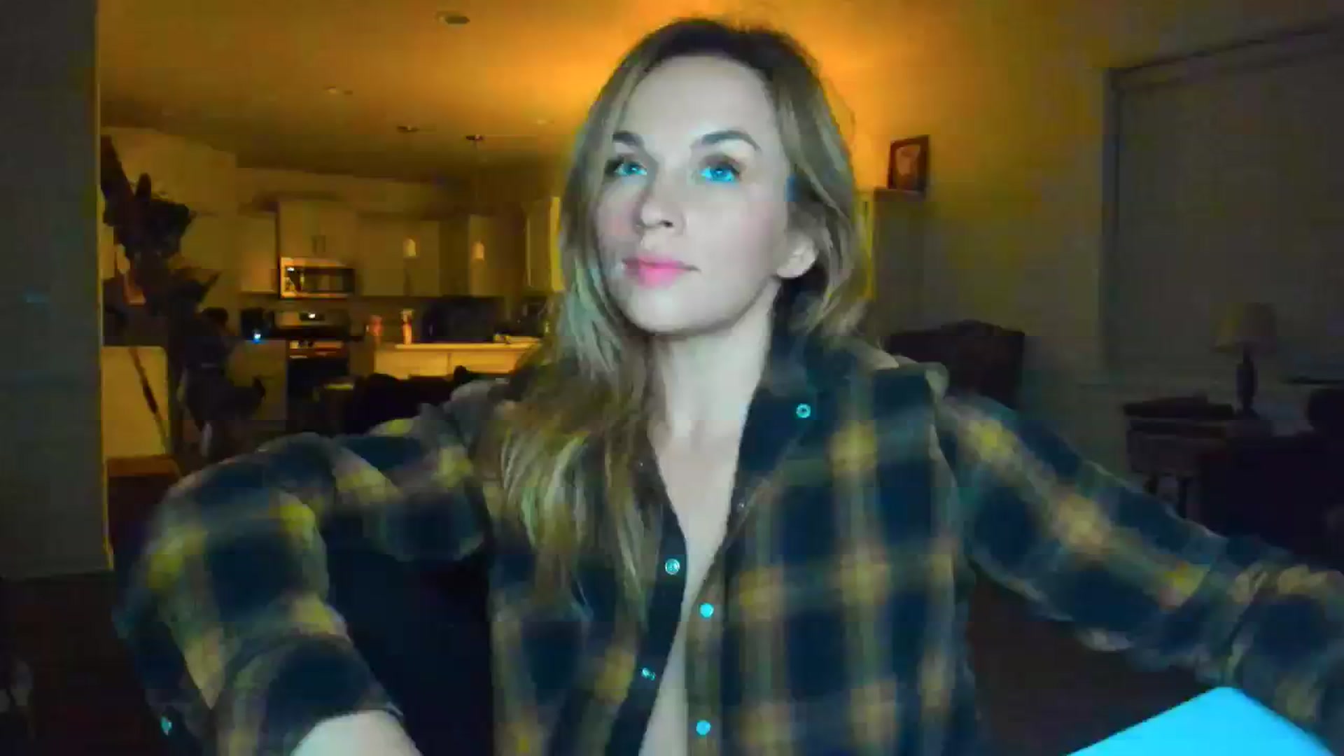 Gallery image thumbnail from adrey_'s myfreecams stream on, 12/30/2023, 05:29 image 11 of 20