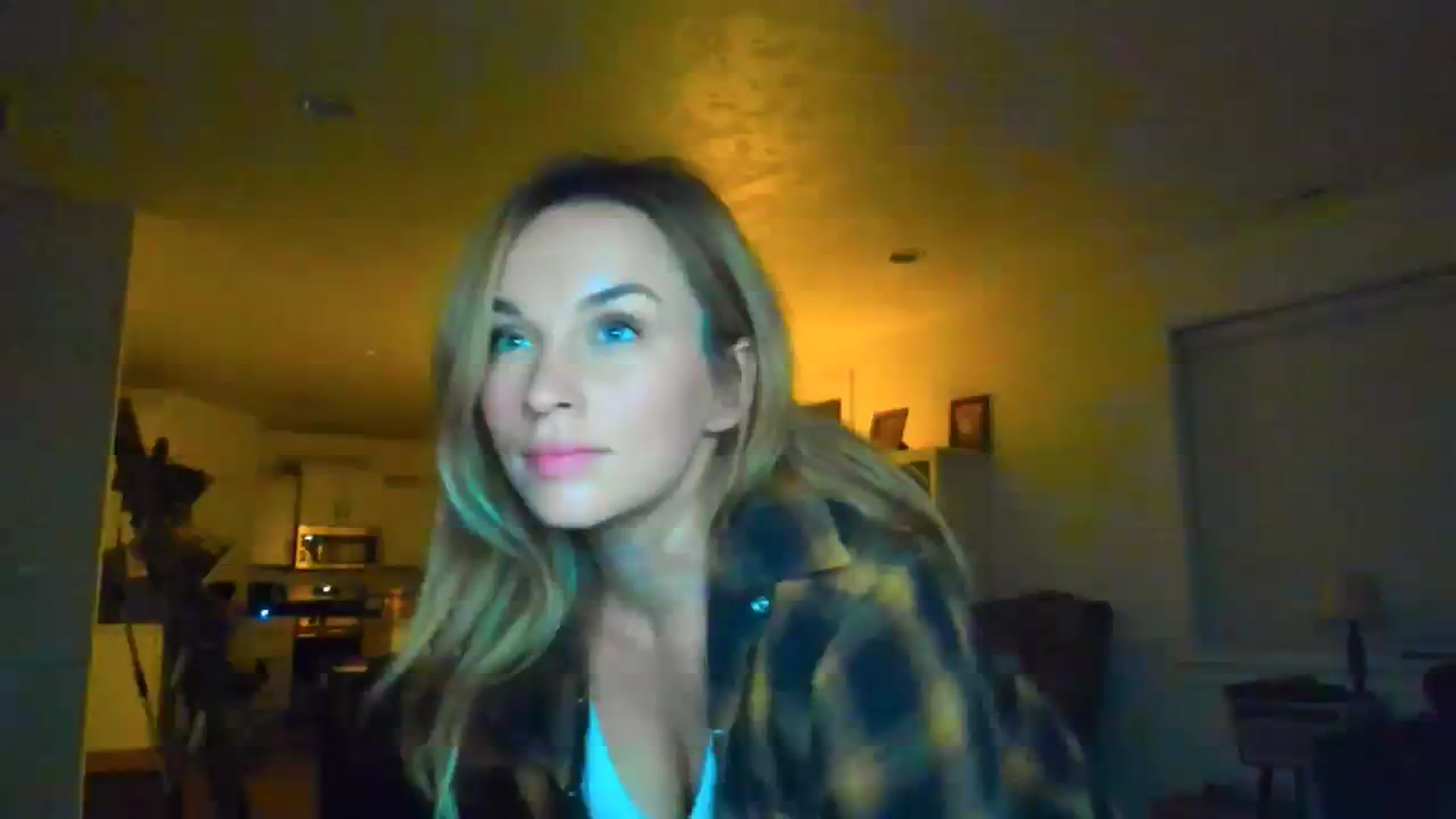 Gallery image thumbnail from adrey_'s myfreecams stream on, 12/30/2023, 05:29 image 1 of 20