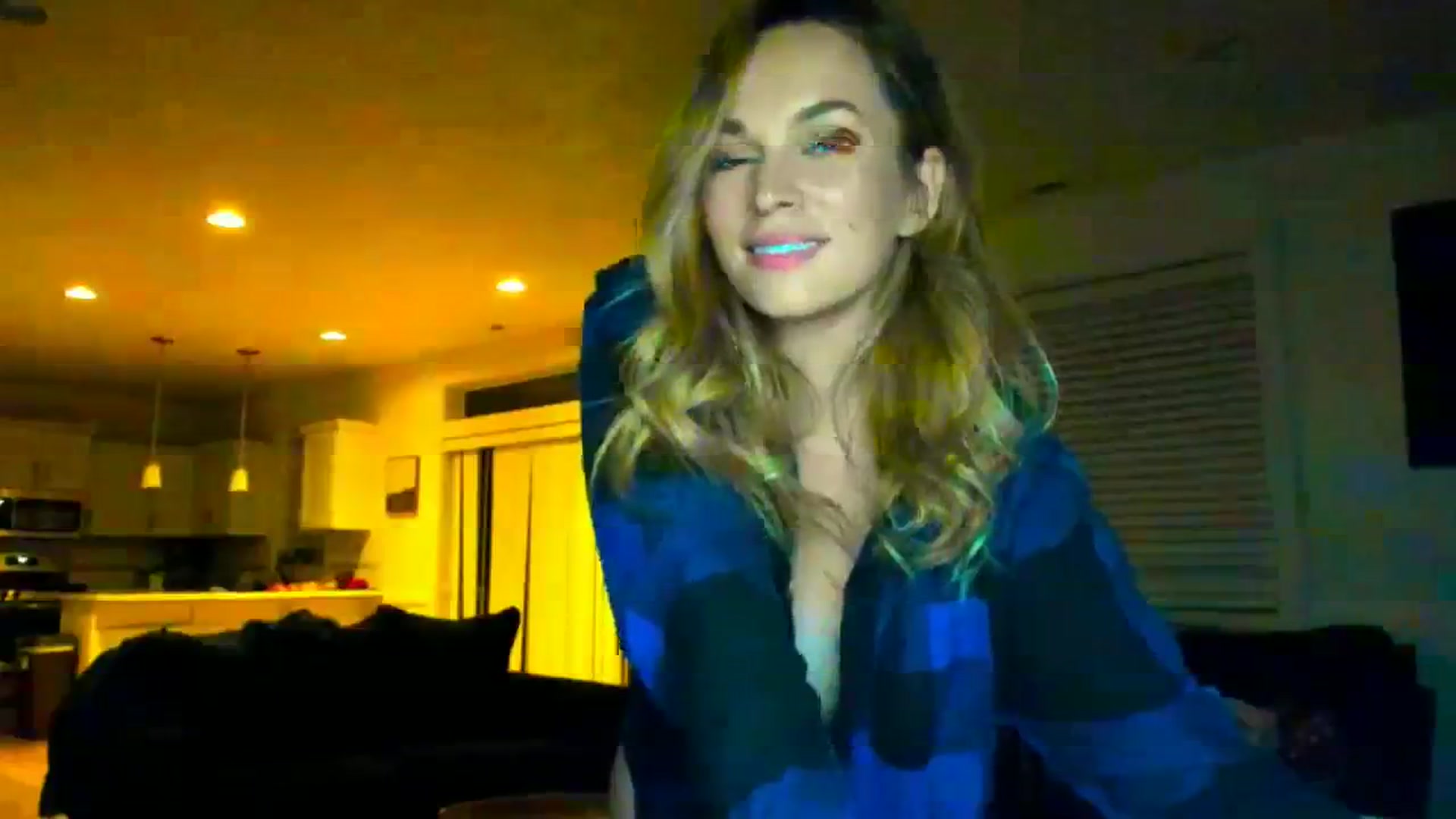 Gallery image thumbnail from adrey_'s myfreecams stream on, 02/13/2024, 07:01 image 3 of 20