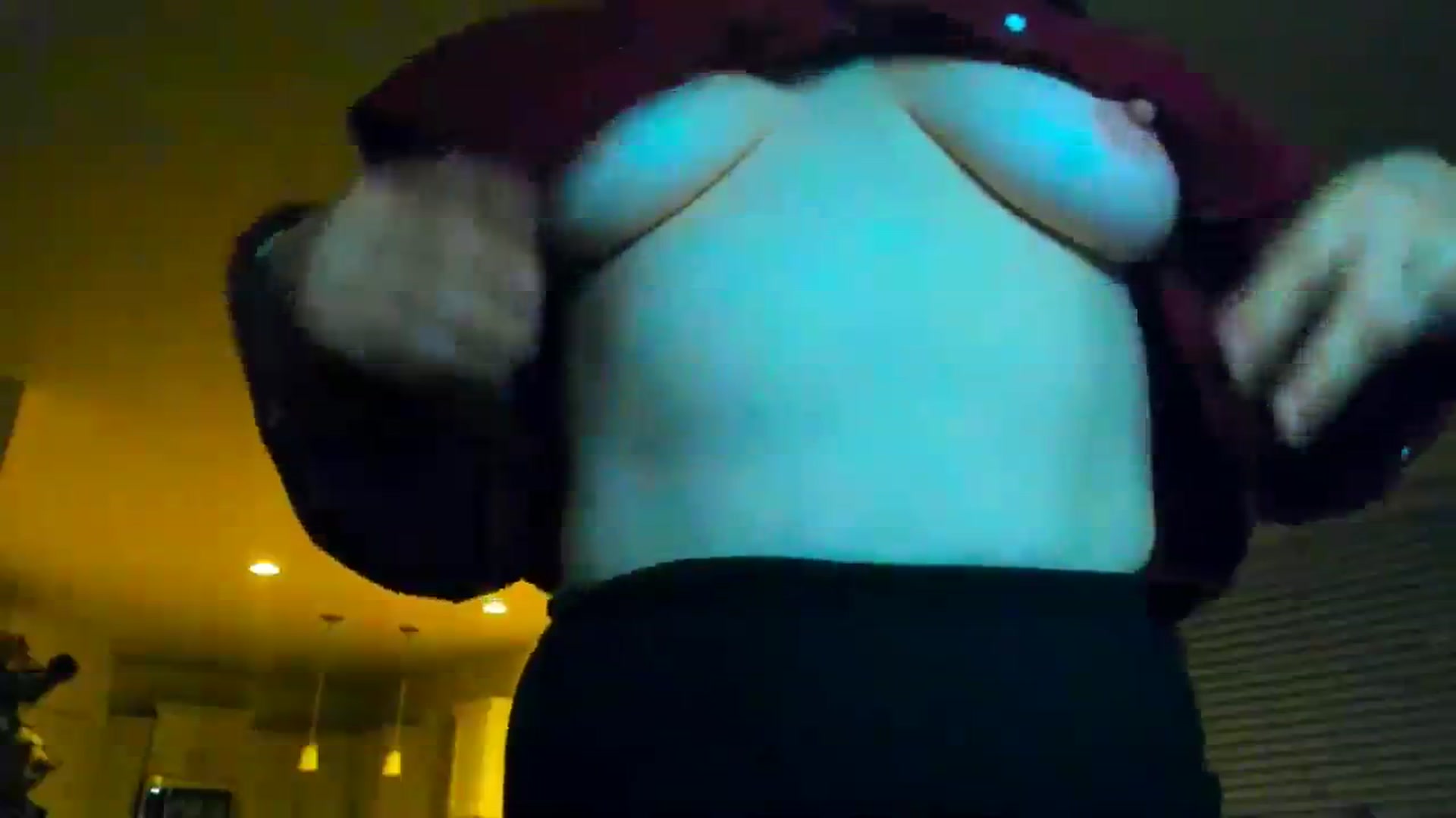 Gallery image thumbnail from adrey_'s myfreecams stream on, 02/19/2024, 04:31 image 17 of 20