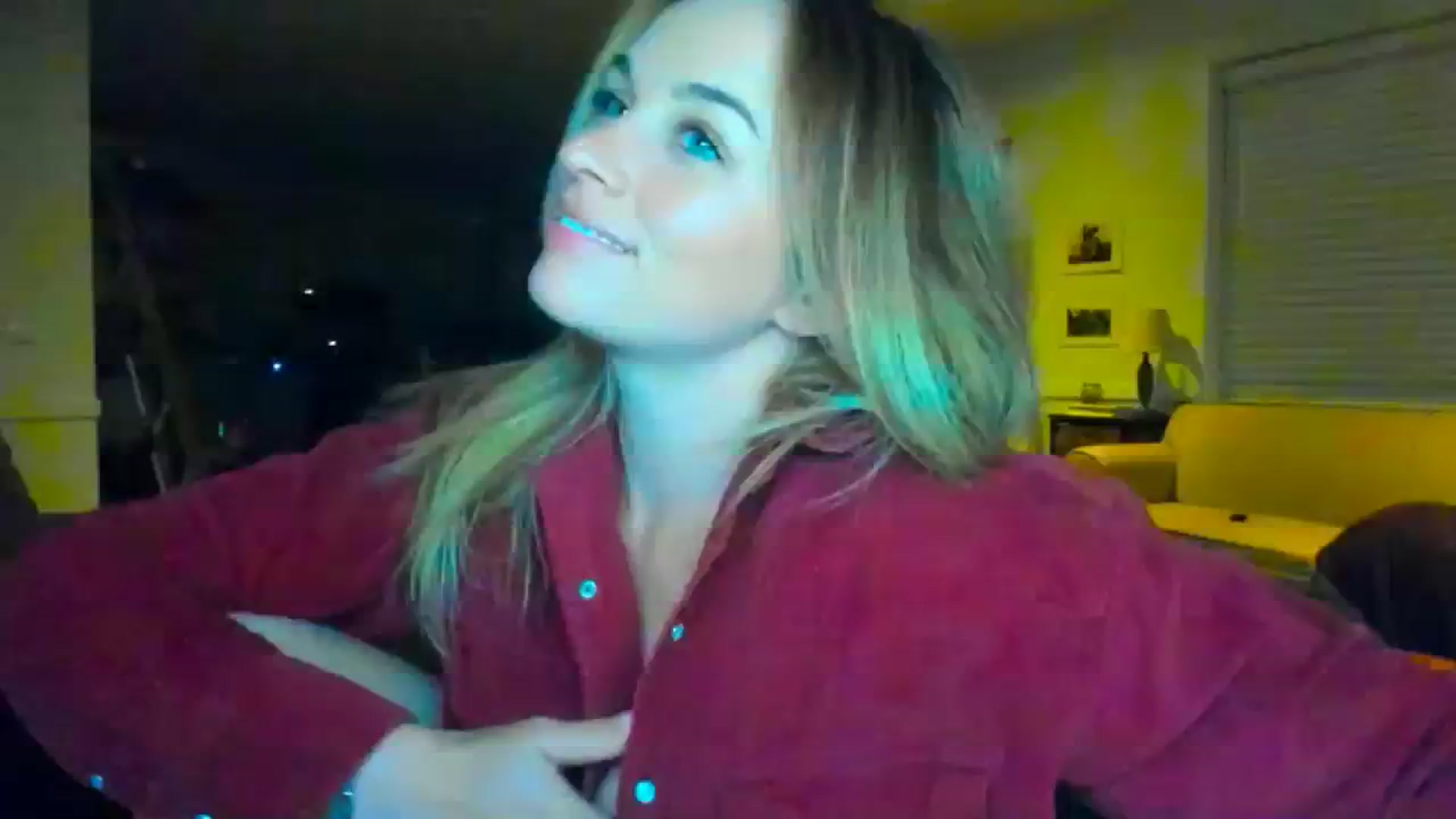 Gallery image thumbnail from adrey_'s myfreecams stream on, 03/21/2024, 05:21 image 16 of 20