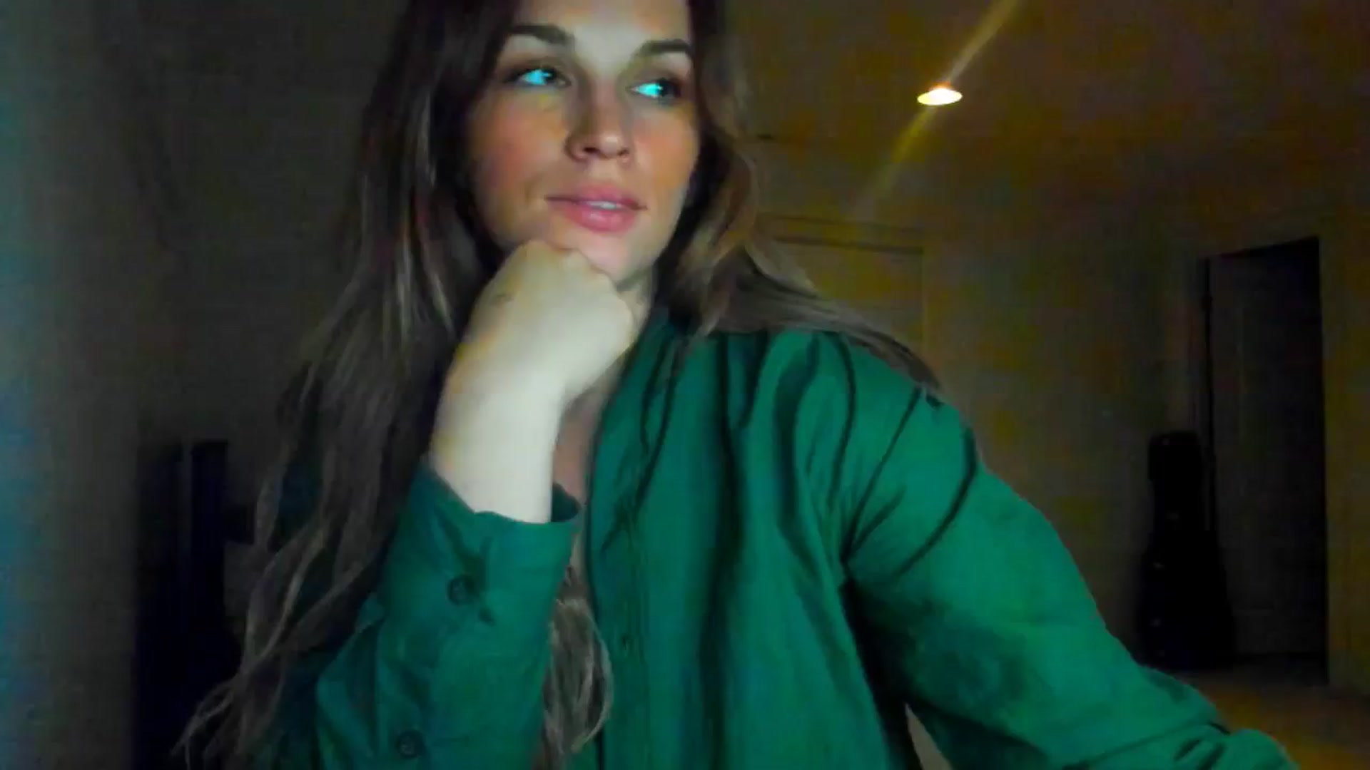 Gallery image thumbnail from adrey_'s myfreecams stream on, 11/23/2024, 06:20 image 6 of 20