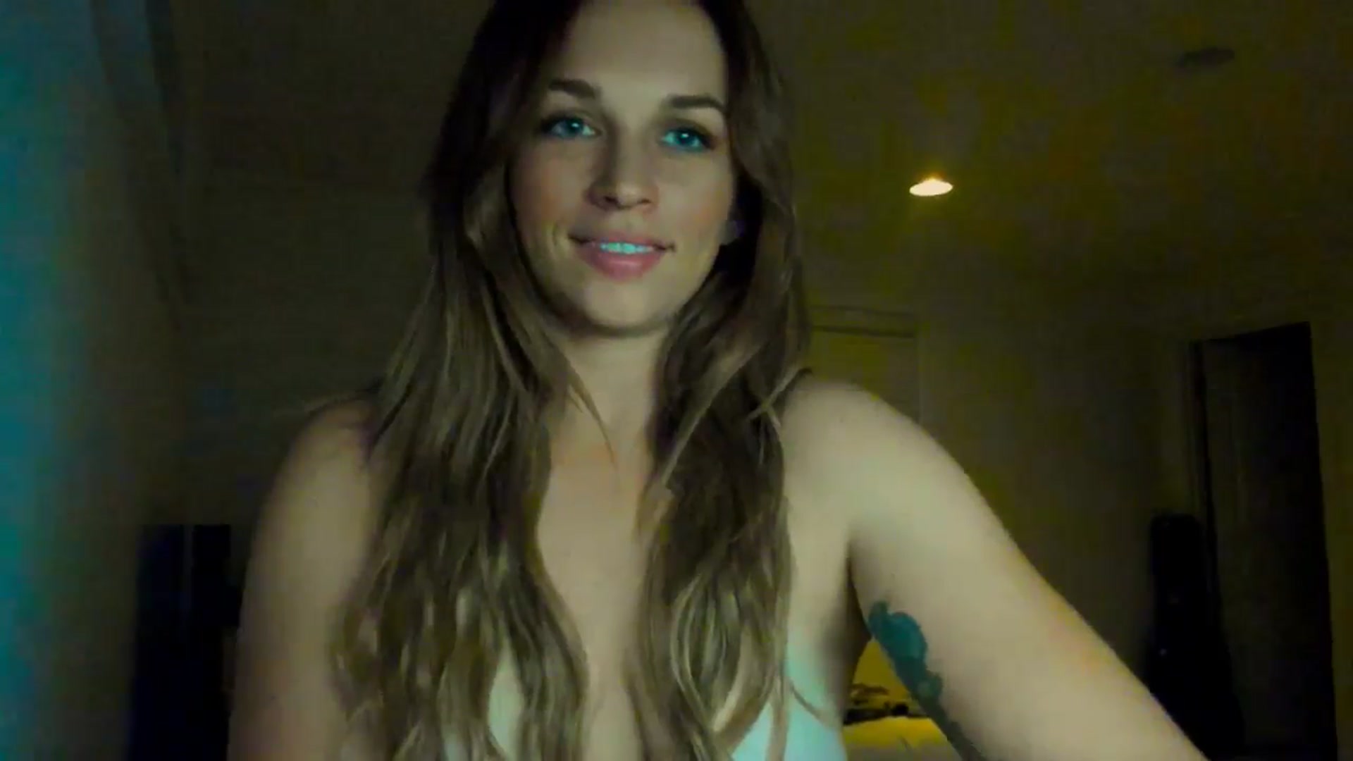 Gallery image thumbnail from adrey_'s myfreecams stream on, 11/23/2024, 06:45 image 9 of 20