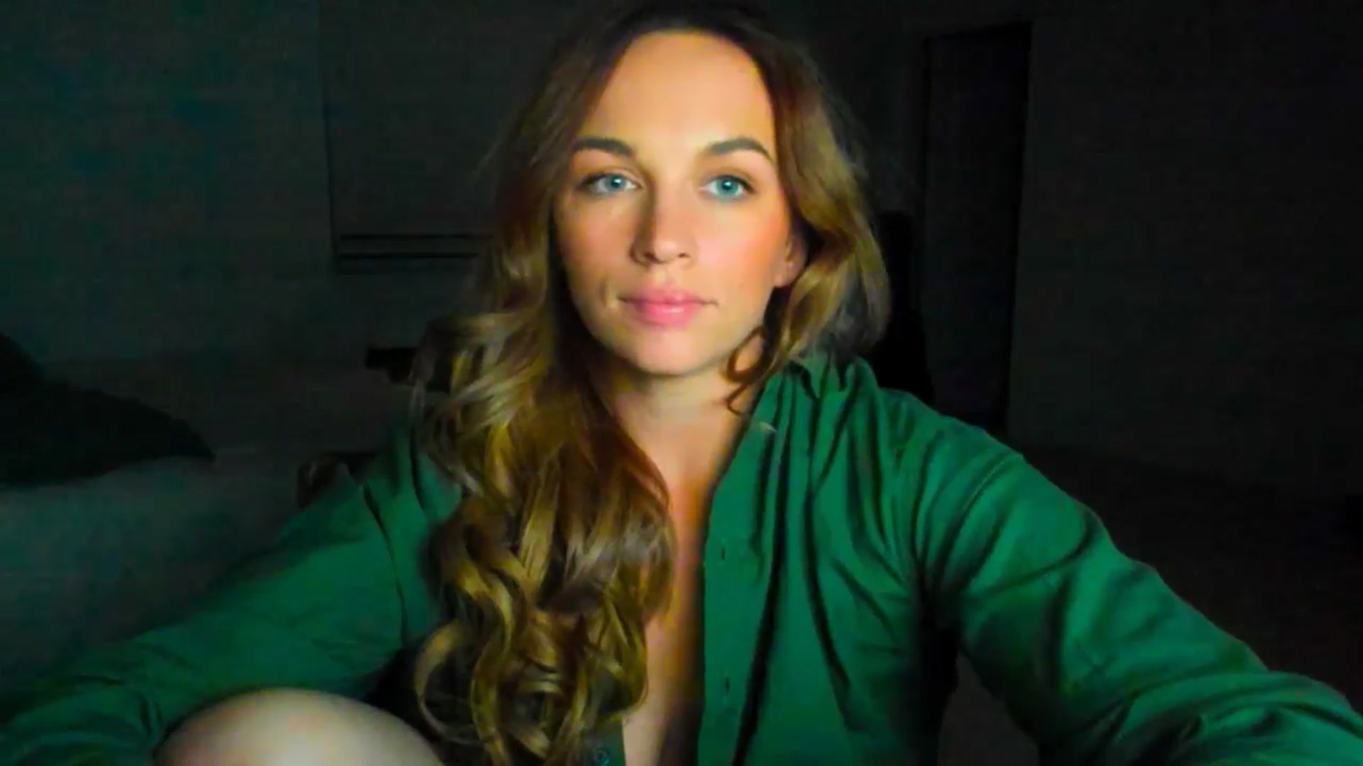 Gallery image thumbnail from adrey_'s myfreecams stream on, 11/27/2024, 06:19 image 10 of 20