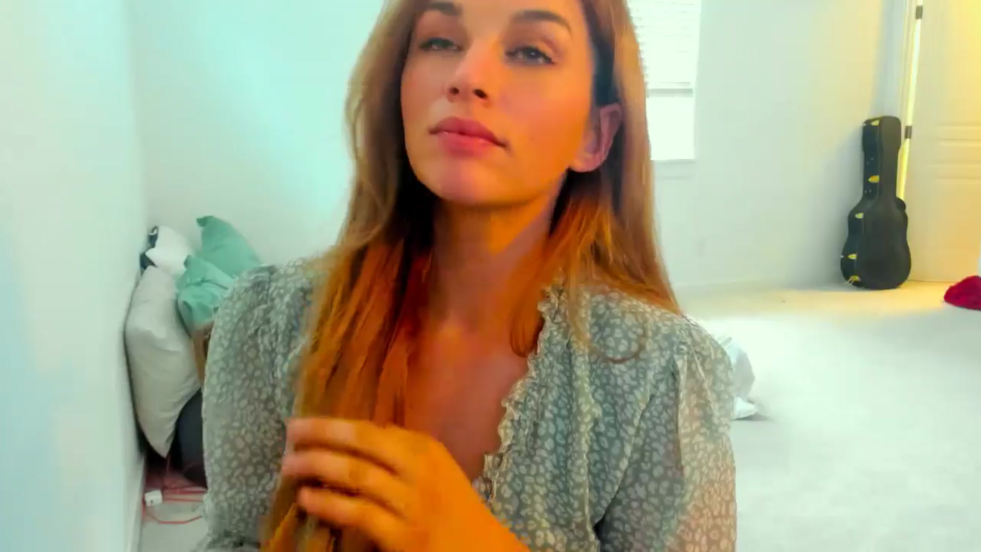 Gallery image thumbnail from adrey_'s myfreecams stream on, 12/12/2024, 20:39 image 12 of 20