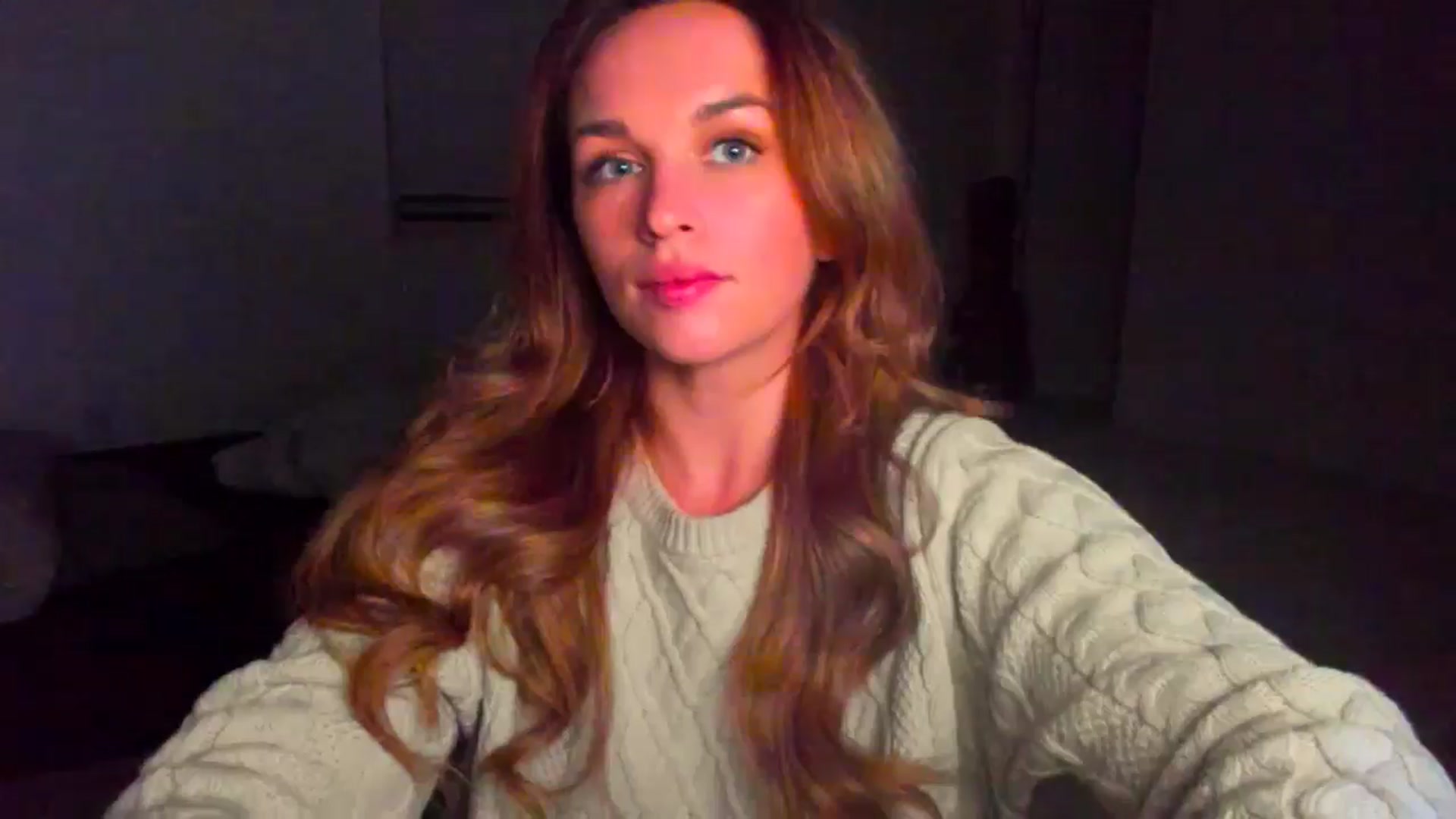 Gallery image thumbnail from adrey_'s myfreecams stream on, 12/17/2024, 06:09 image 7 of 20