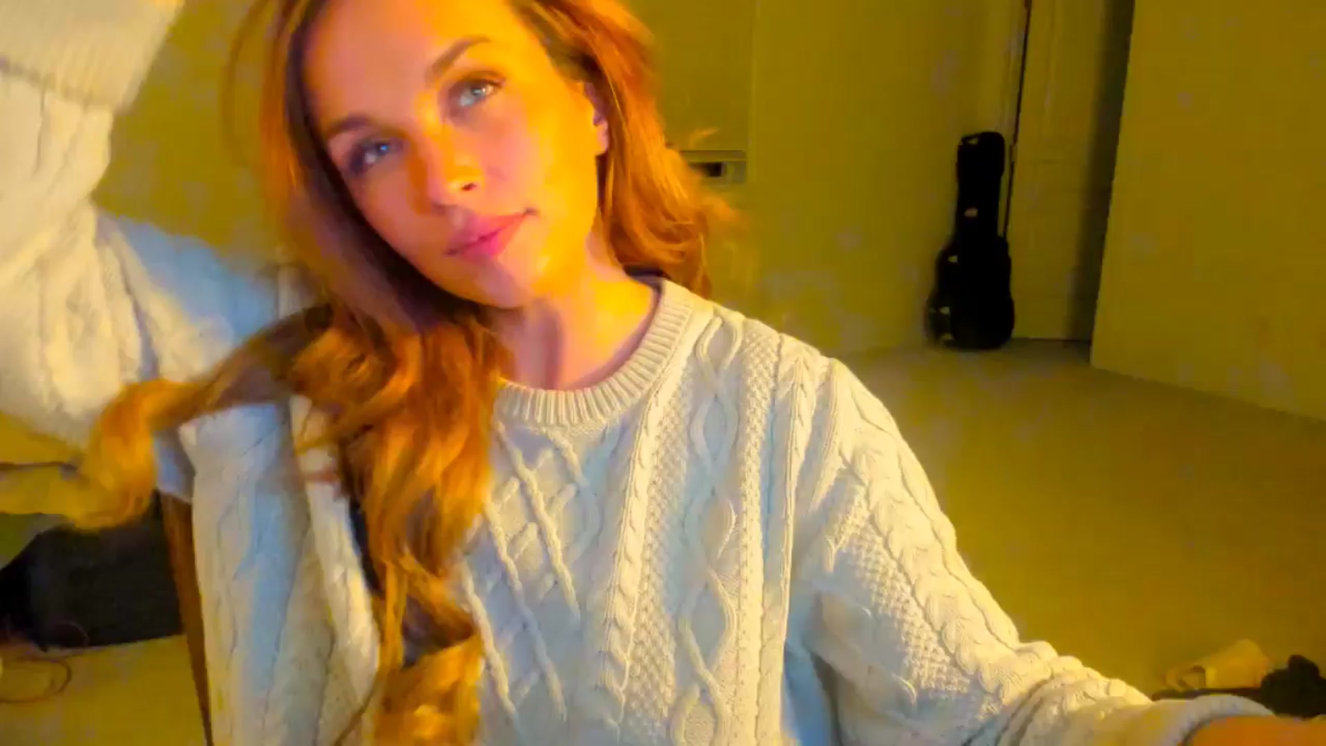 Gallery image thumbnail from adrey_'s myfreecams stream on, 12/17/2024, 06:09 image 17 of 20