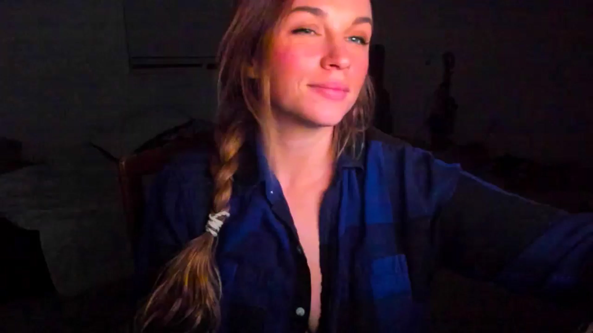 Gallery image thumbnail from adrey_'s myfreecams stream on, 12/22/2024, 05:52 image 14 of 20