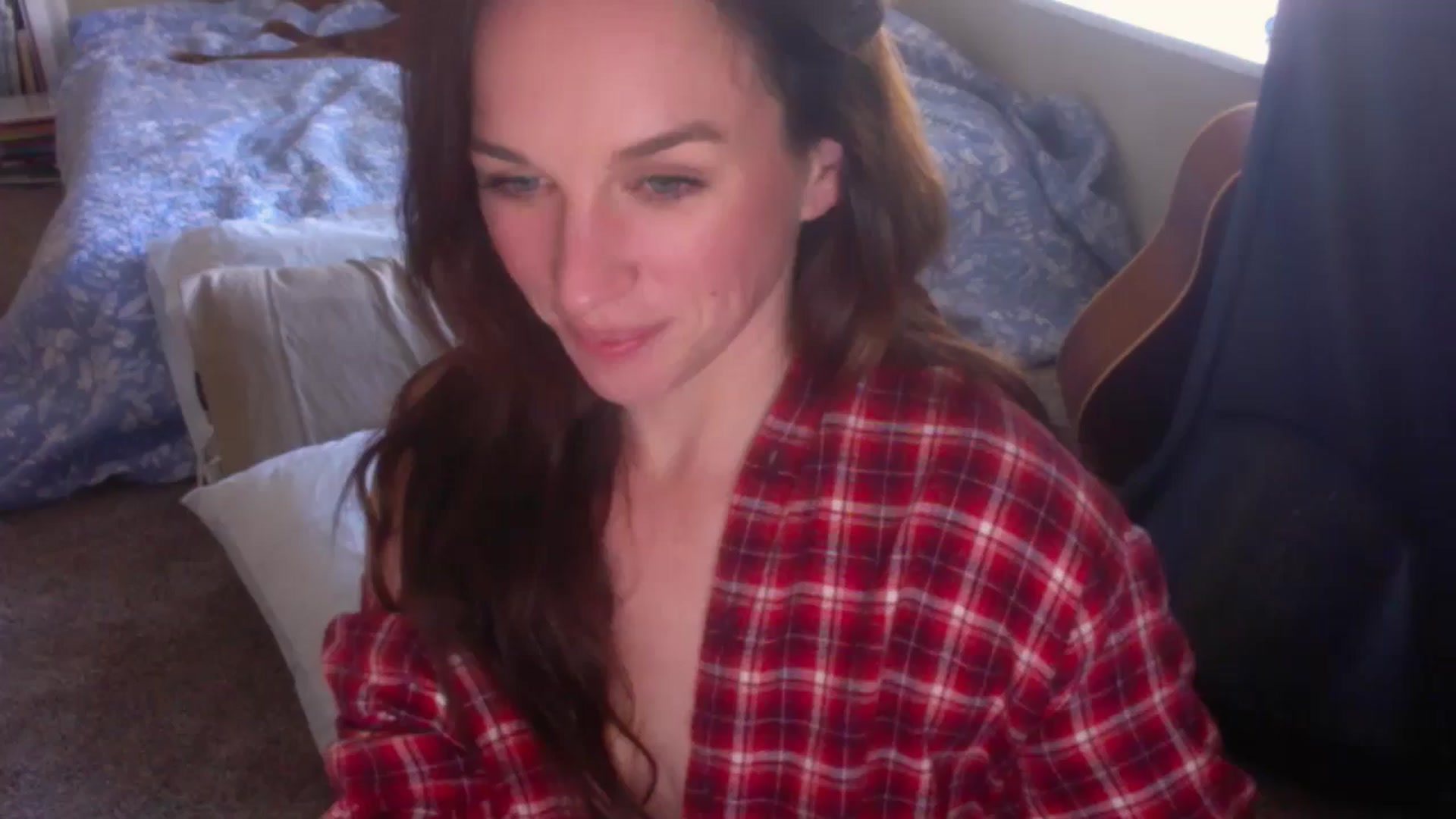 Gallery image thumbnail from adrey_'s myfreecams stream on, 03/05/2026, 22:53 image 16 of 20