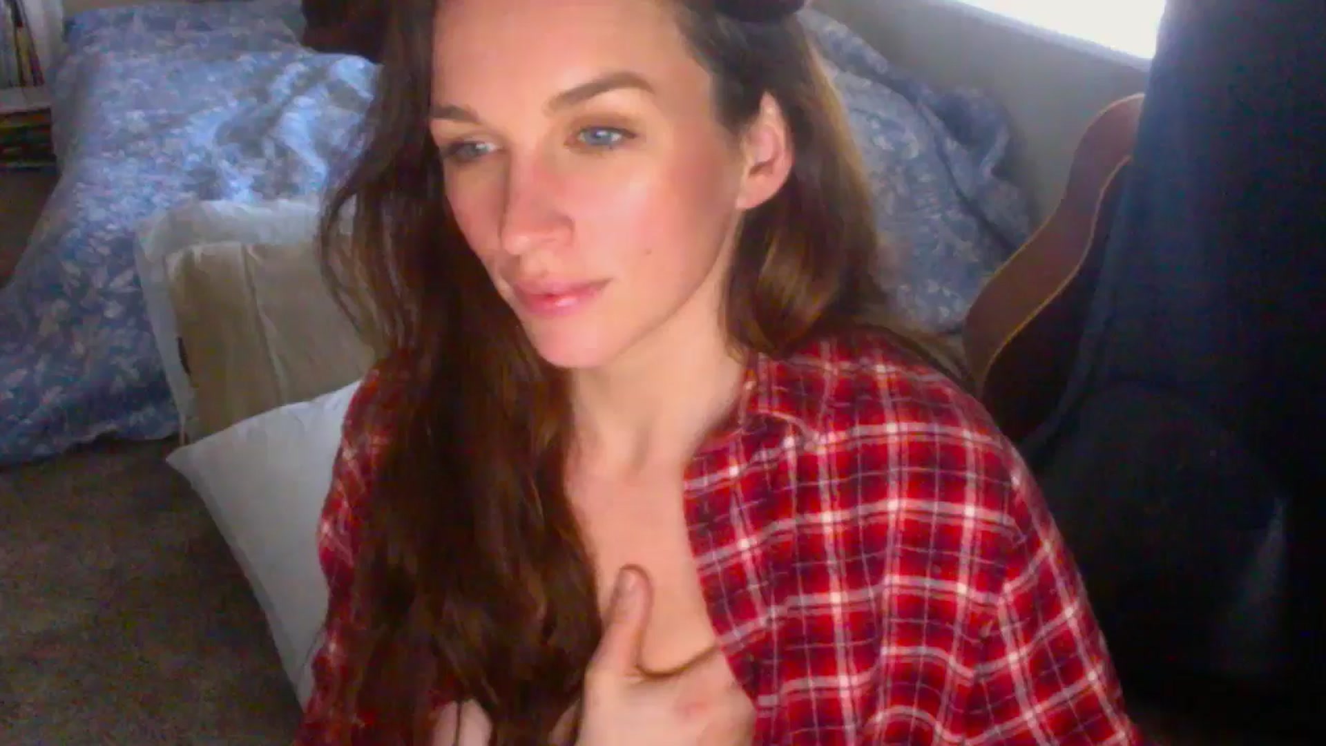 Gallery image thumbnail from adrey_'s myfreecams stream on, 03/05/2026, 22:53 image 12 of 20