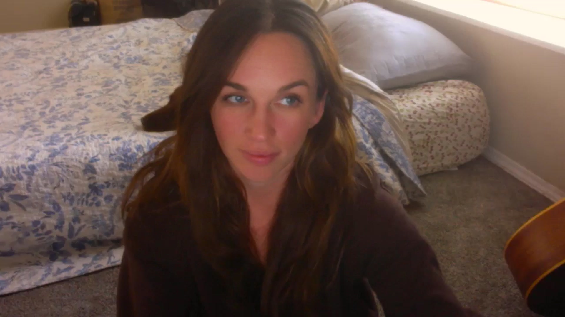 Gallery image thumbnail from adrey_'s myfreecams stream on, 04/30/2026, 21:46 image 15 of 20